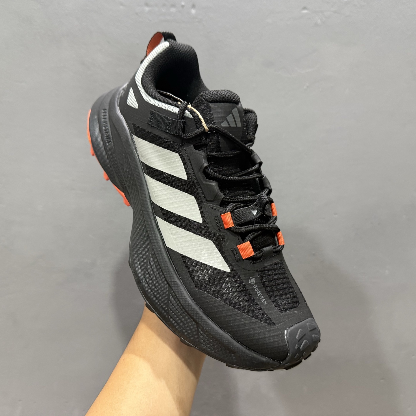 180 Adidas TERREX FREEHIKER SL GTX 阿迪达斯 系带缓震轻质舒适百搭运动鞋 HQ4889