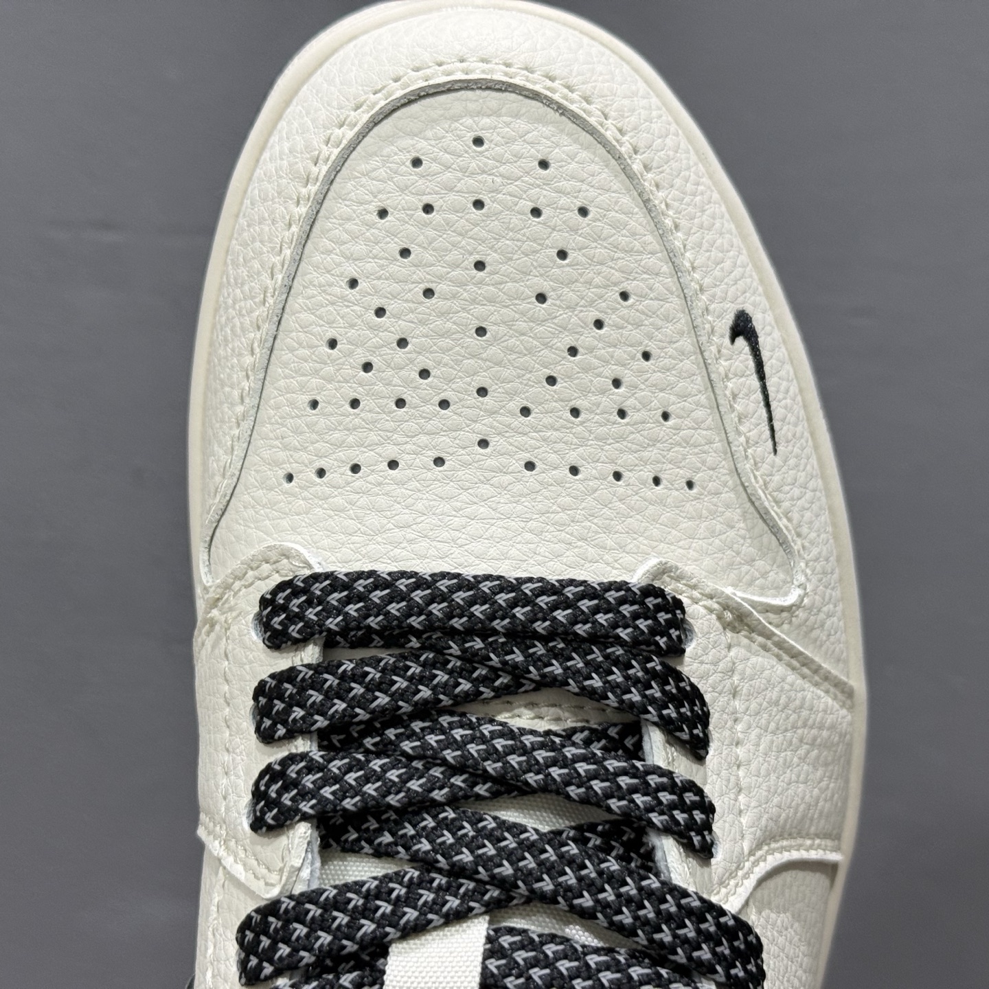 独家实拍Air Jordan 1 Low AJ1 乔1 高端定制 低帮复古篮球鞋 XX3168-172-Top High Quatity Cheap Sneakers Fashion Clothing Clothes Bags handbags Shoes of all Brand wholesale With The best Quality And Beautiful Price from China Factory Chinese suppliers wholesaler seller 独家实拍Air Jordan 1 Low AJ1 乔1 高端定制 低帮复古篮球鞋 XX3168-172