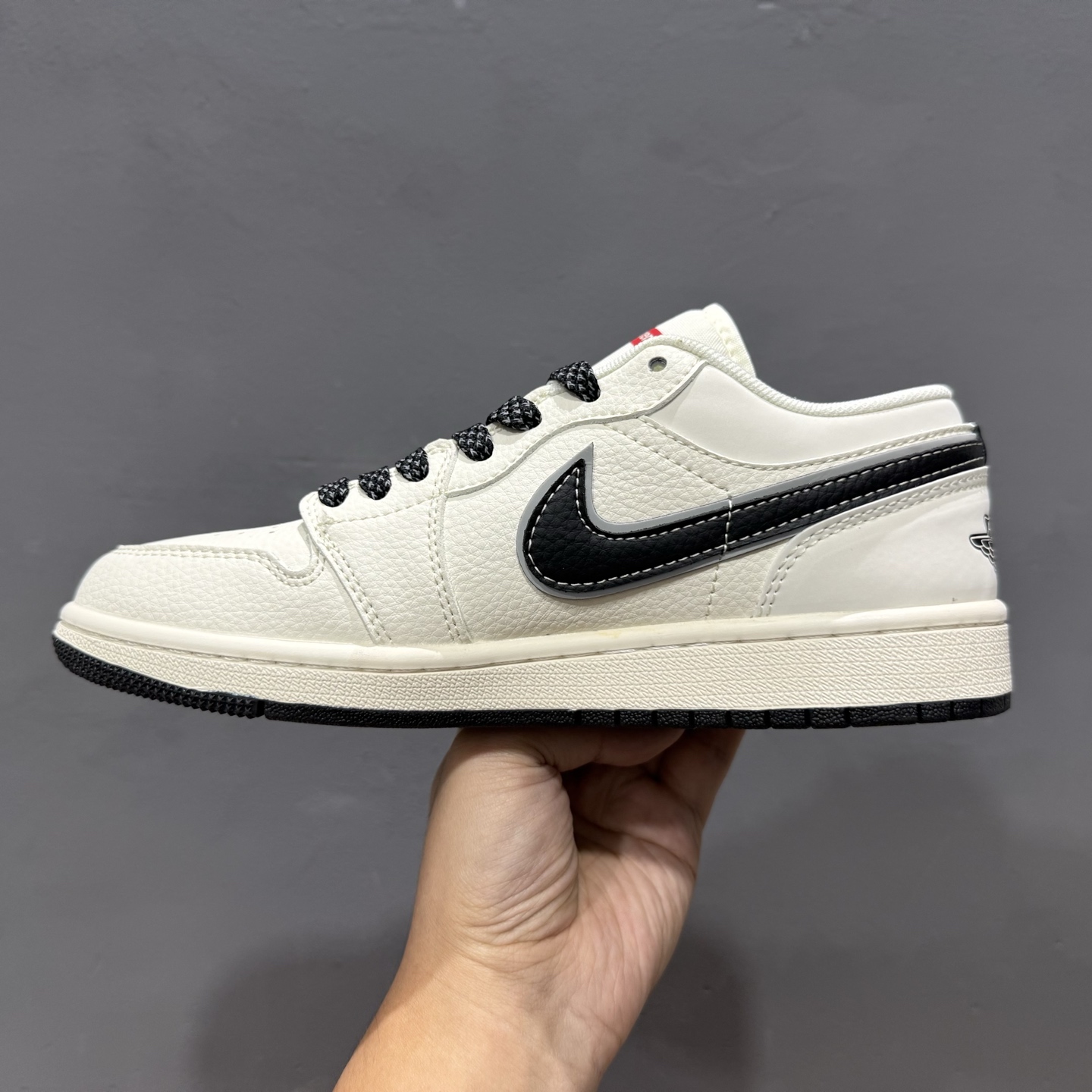 独家实拍Air Jordan 1 Low AJ1 乔1 高端定制 低帮复古篮球鞋 XX3168-172-Top High Quatity Cheap Sneakers Fashion Clothing Clothes Bags handbags Shoes of all Brand wholesale With The best Quality And Beautiful Price from China Factory Chinese suppliers wholesaler seller 独家实拍Air Jordan 1 Low AJ1 乔1 高端定制 低帮复古篮球鞋 XX3168-172