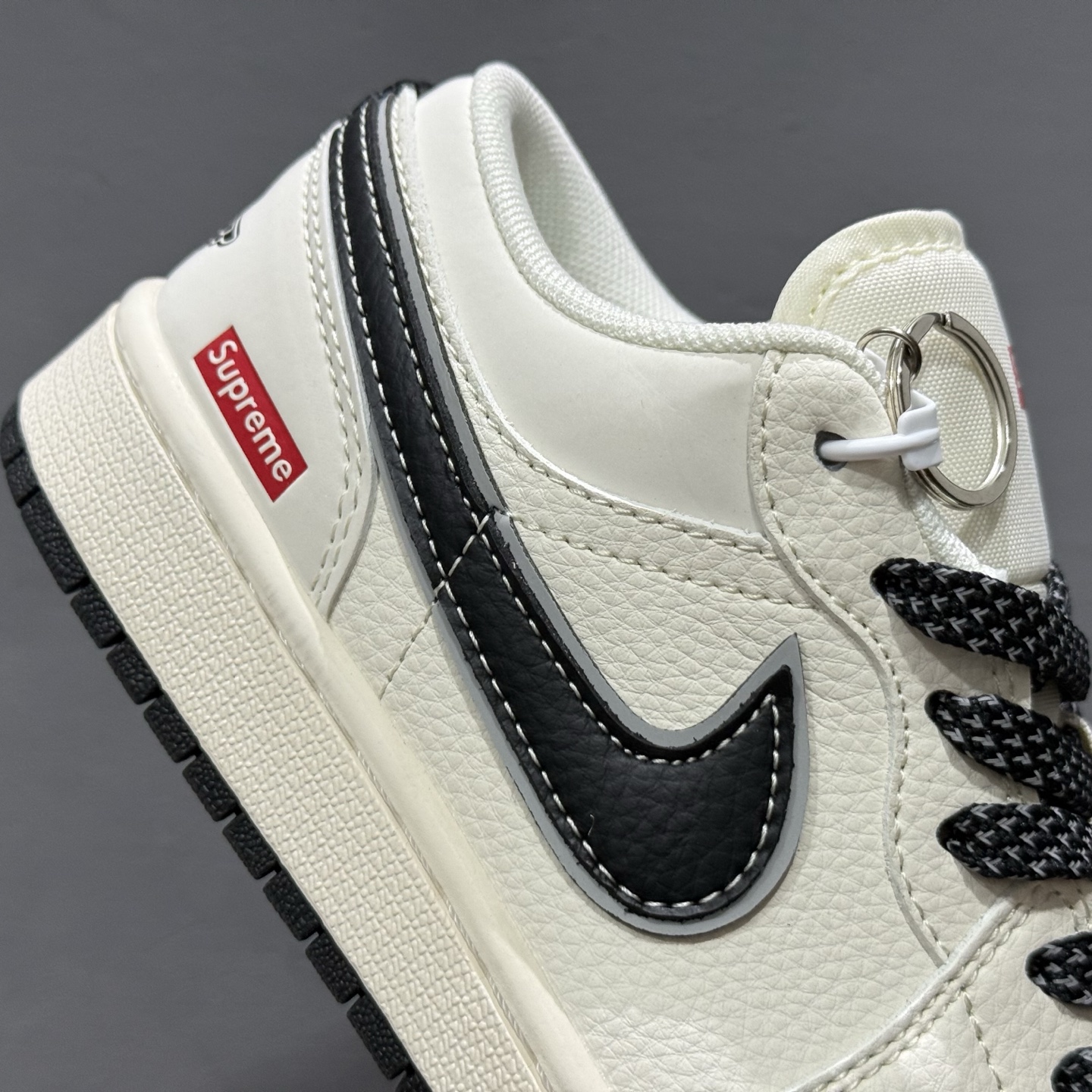 独家实拍Air Jordan 1 Low AJ1 乔1 高端定制 低帮复古篮球鞋 XX3168-172-Top High Quatity Cheap Sneakers Fashion Clothing Clothes Bags handbags Shoes of all Brand wholesale With The best Quality And Beautiful Price from China Factory Chinese suppliers wholesaler seller 独家实拍Air Jordan 1 Low AJ1 乔1 高端定制 低帮复古篮球鞋 XX3168-172