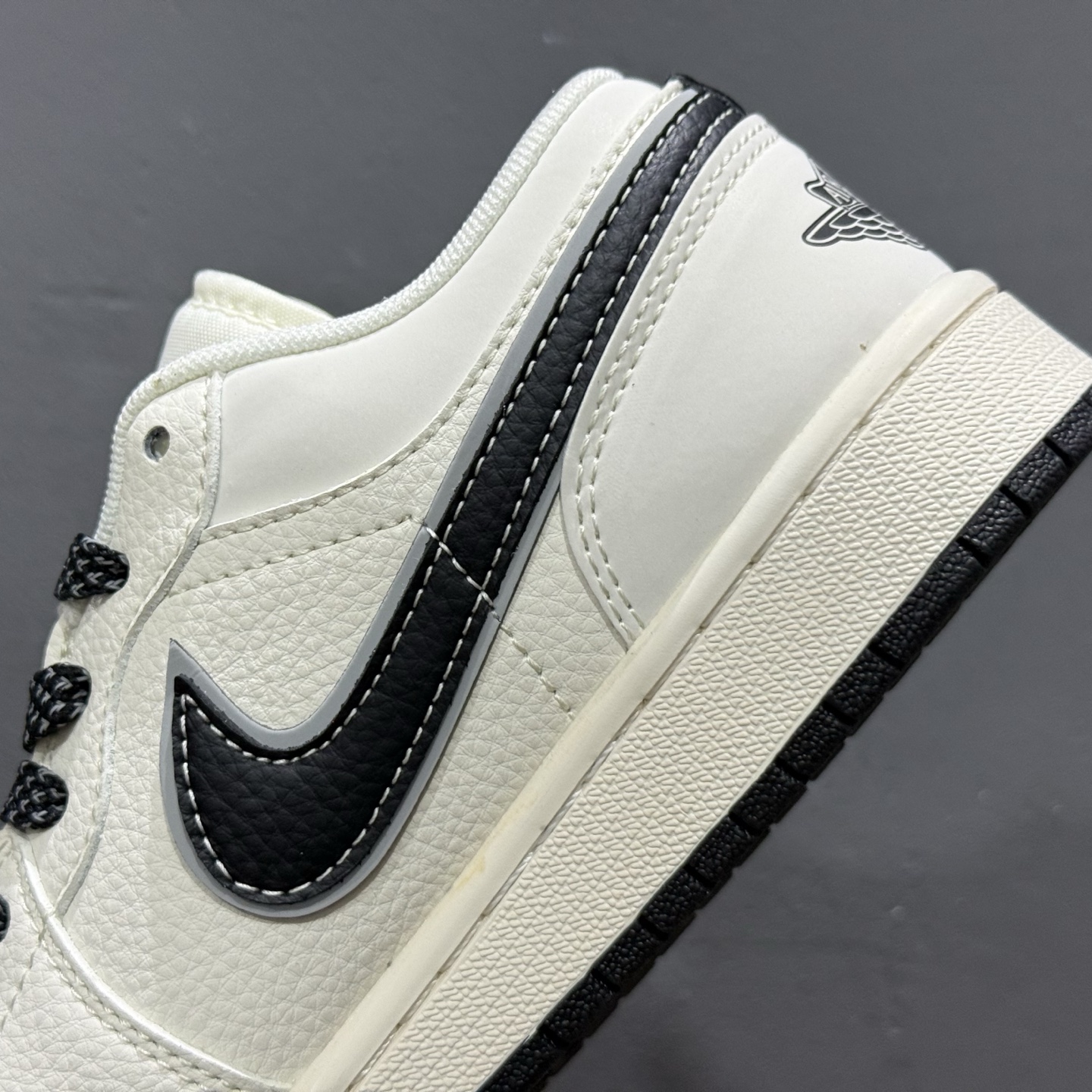 独家实拍Air Jordan 1 Low AJ1 乔1 高端定制 低帮复古篮球鞋 XX3168-172-Top High Quatity Cheap Sneakers Fashion Clothing Clothes Bags handbags Shoes of all Brand wholesale With The best Quality And Beautiful Price from China Factory Chinese suppliers wholesaler seller 独家实拍Air Jordan 1 Low AJ1 乔1 高端定制 低帮复古篮球鞋 XX3168-172