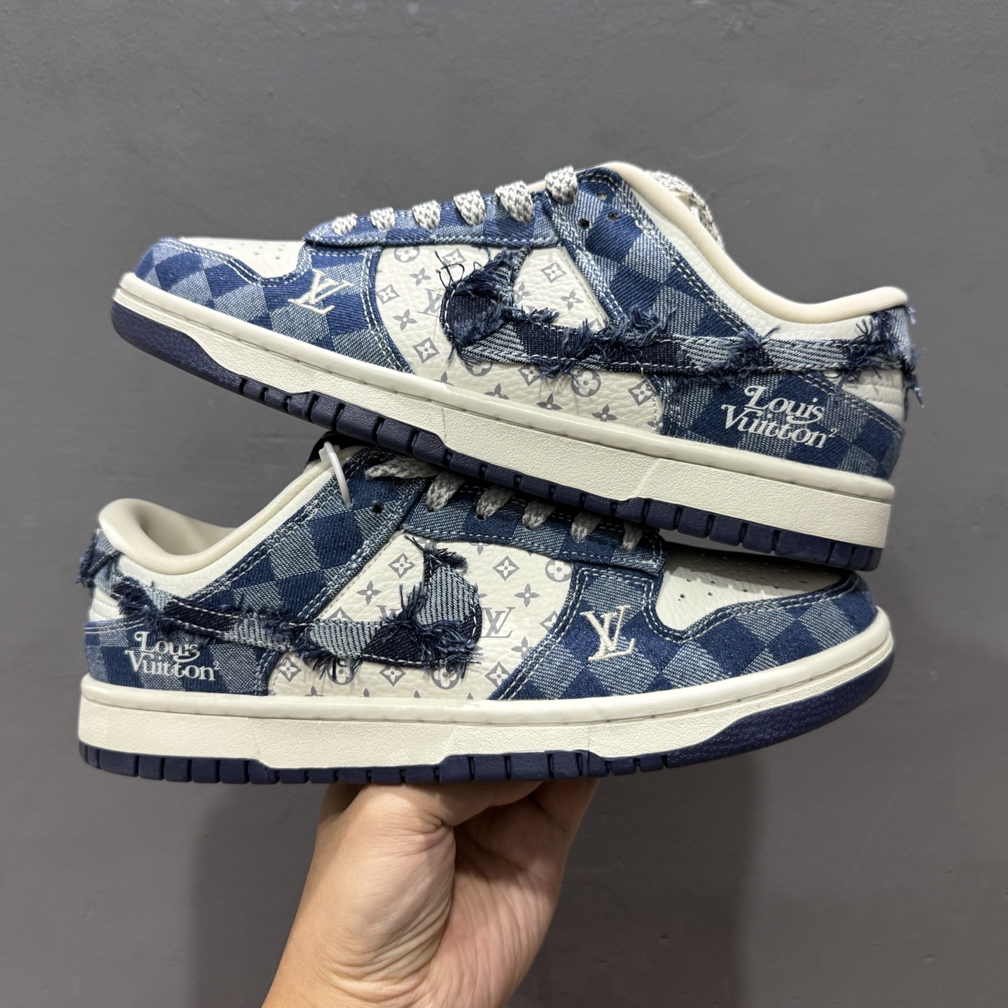 Louis Vuitton x Nike Dunk Low 白蓝牛仔 YF9511-902-Top High Quatity Cheap Sneakers Fashion Clothing Clothes Bags handbags Shoes of all Brand wholesale With The best Quality And Beautiful Price from China Factory Chinese suppliers wholesaler seller Louis Vuitton x Nike Dunk Low 白蓝牛仔 YF9511-902