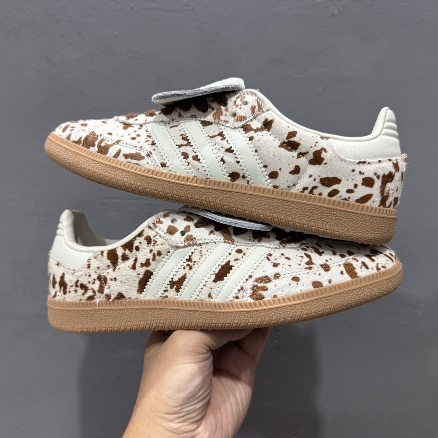 200 Adidas Samba 复古桑巴板鞋 JS3931