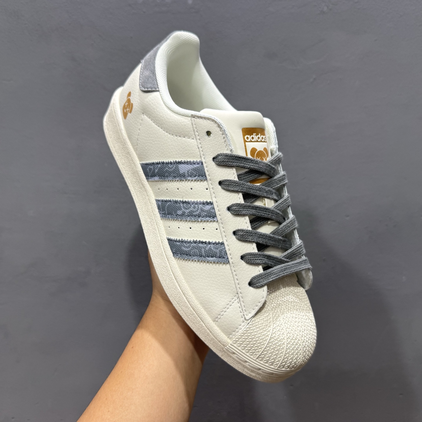 130 Adidas Originals Superstar 贝壳头系列 阿迪达斯 三叶草 低帮经典百搭休闲运动板鞋 BZ6783-Chinese UA Cheap High Quatity Brand Clothes Bags handbags Sneakers wholesale wholesaler seller from China Factory suppliers Fashion Clothing Shoes best Quality Beautiful Price 130 Adidas Originals Superstar 贝壳头系列 阿迪达斯 三叶草 低帮经典百搭休闲运动板鞋 BZ6783