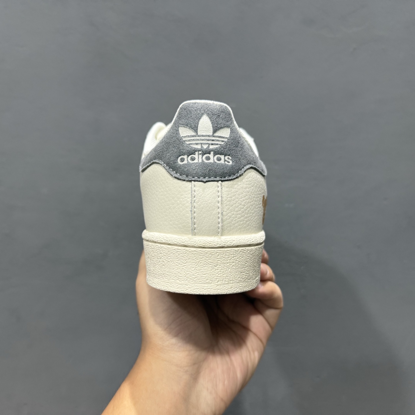 130 Adidas Originals Superstar 贝壳头系列 阿迪达斯 三叶草 低帮经典百搭休闲运动板鞋 BZ6783-Chinese UA Cheap High Quatity Brand Clothes Bags handbags Sneakers wholesale wholesaler seller from China Factory suppliers Fashion Clothing Shoes best Quality Beautiful Price 130 Adidas Originals Superstar 贝壳头系列 阿迪达斯 三叶草 低帮经典百搭休闲运动板鞋 BZ6783