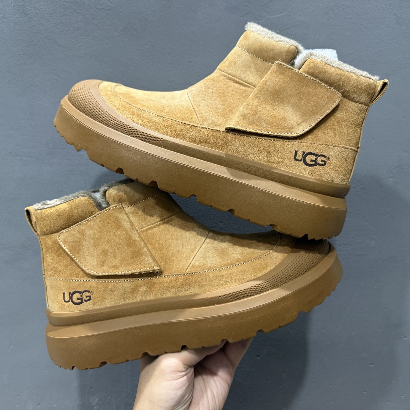 280 UGG Tasman Weather Hybrid 塔斯曼混合系列轻量休闲鞋