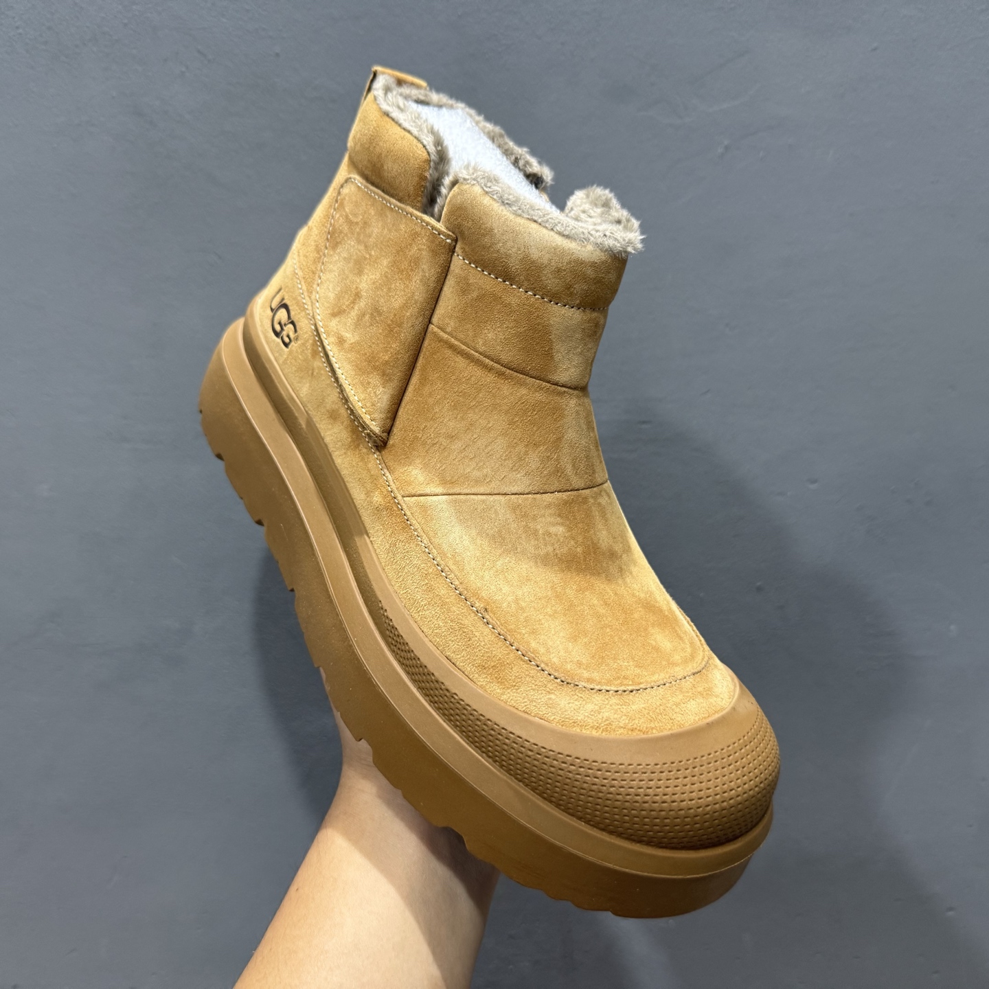 280 UGG Tasman Weather Hybrid 塔斯曼混合系列轻量休闲鞋