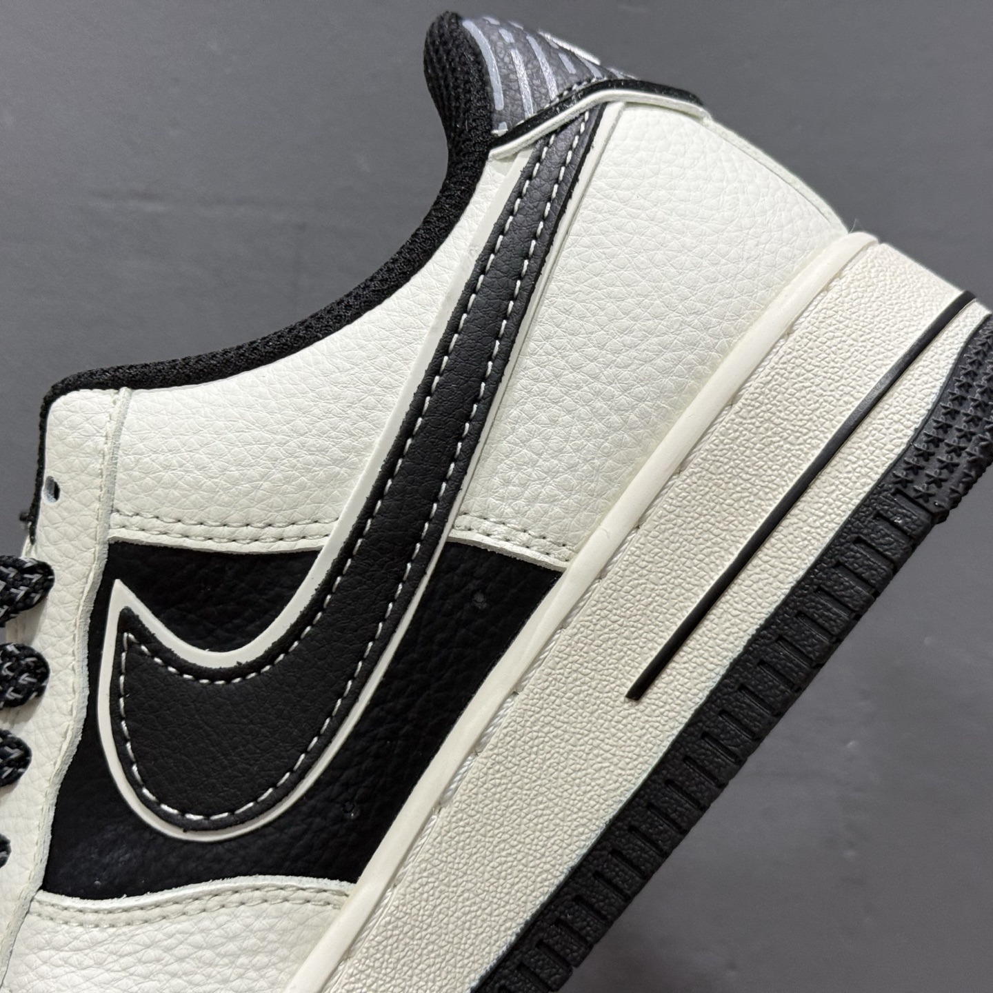 NIke Air Force 1 '07 Low “纪梵希联名——深蓝天际线”空军一号 低帮 运动鞋 JP8028-002