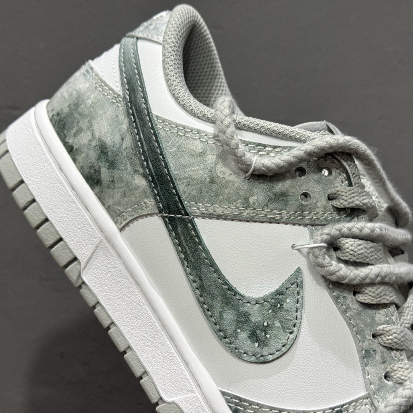 Nike Dunk Low 凝灰纪元 灰色 HF5441-105