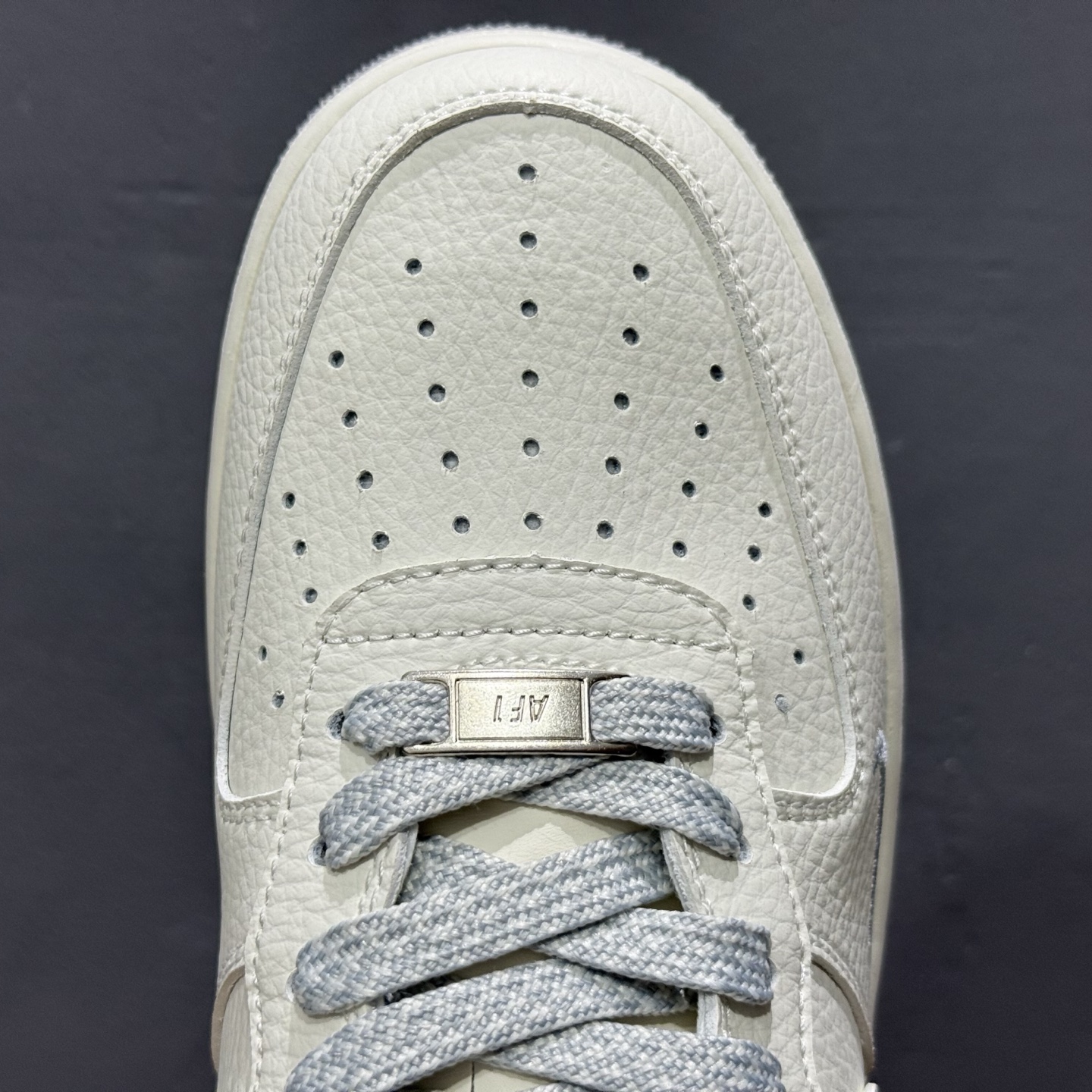 NIke Air Force 1 '07 Low “NIKE灰标”空军一号 低帮 运动鞋 休闲鞋 CS5288-041 NIke Air Force 1 '07 Low “NIKE灰标”空军一号 低帮 运动鞋 休闲鞋 CS5288-041