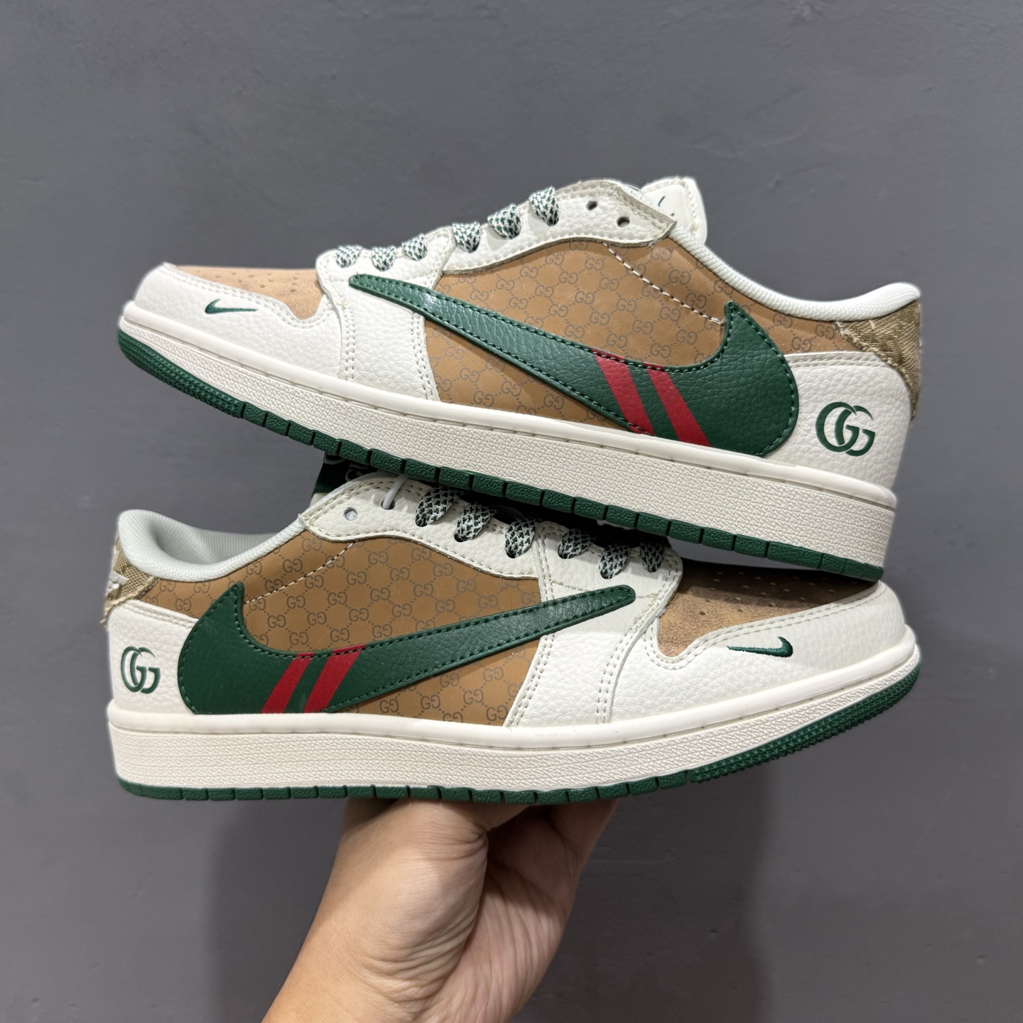 Nike Jordan Air Jordan 1 “古驰联名——花纹米绿红” 高端定制 乔丹低帮休闲板鞋 QW5088-206