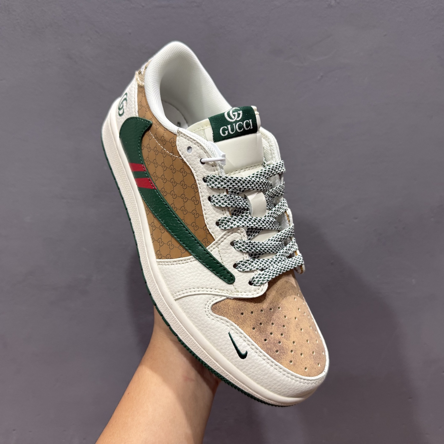 Nike Jordan Air Jordan 1 “古驰联名——花纹米绿红” 高端定制 乔丹低帮休闲板鞋 QW5088-206