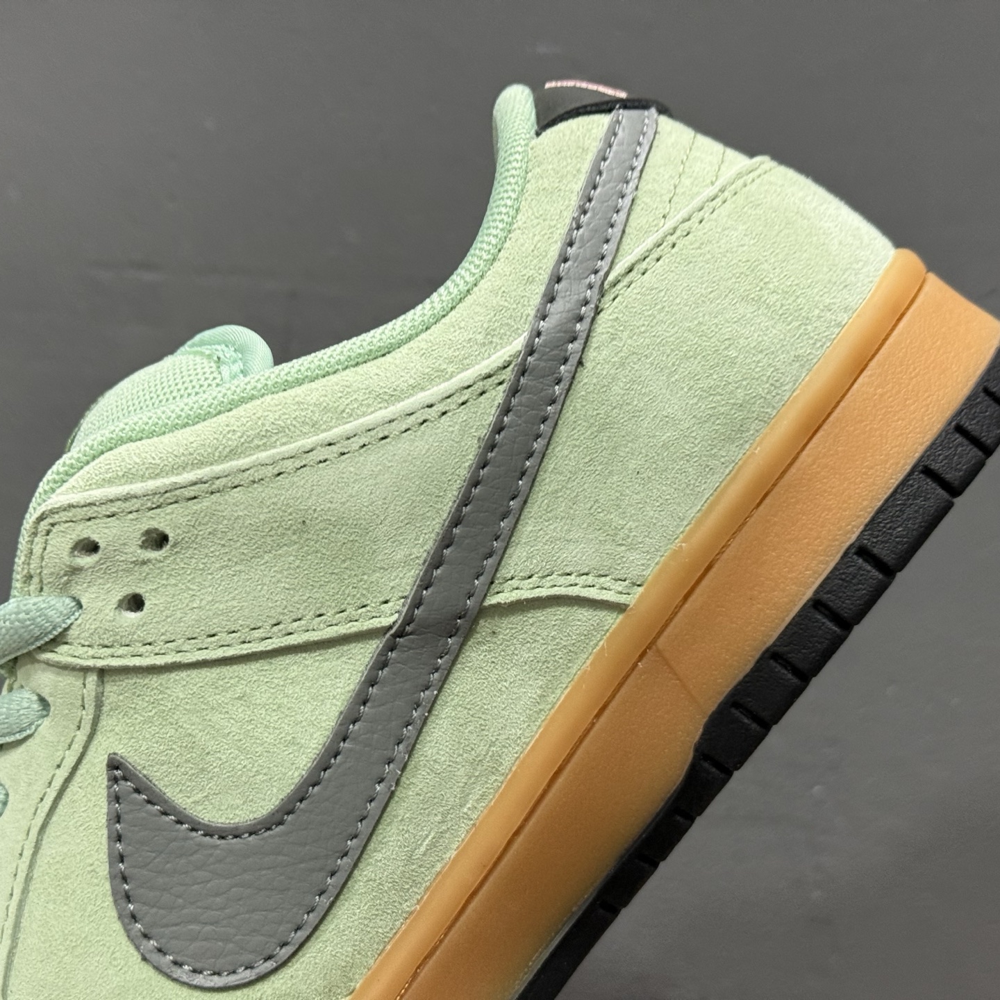 Nike Dunk SB Low “Verdugo Mountain” 绿色 HQ1626-300