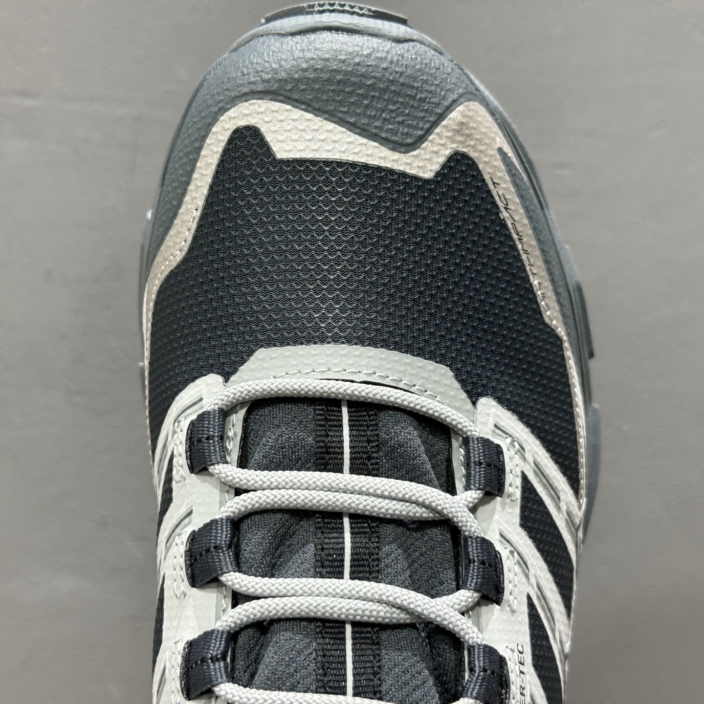 260 凯乐石KAILAS 界山GTX BOA 墨黑 户外低帮防水登山徒步鞋