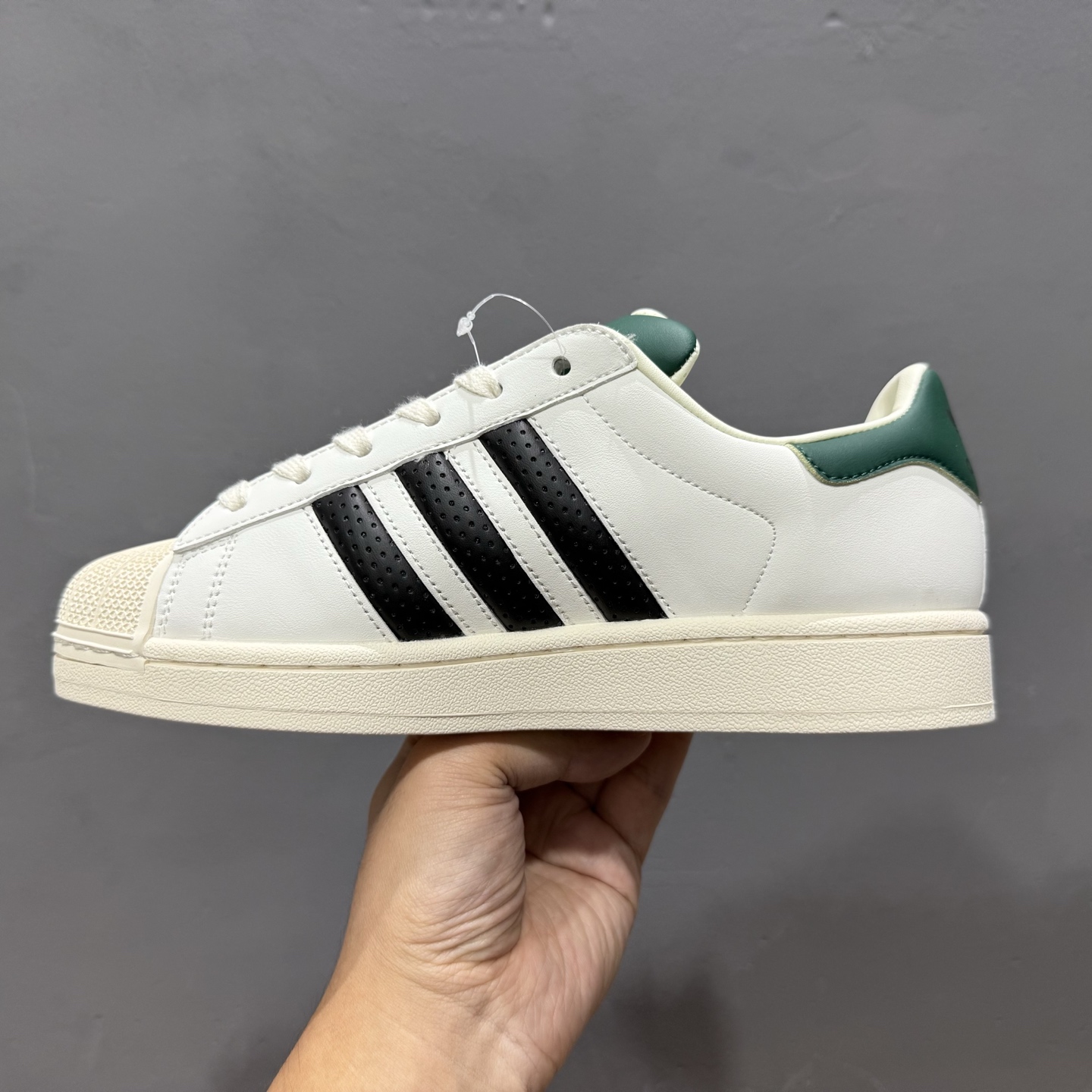 ￥150 Adidas Originals Superstar II JP9188-821 贝壳头休闲板鞋