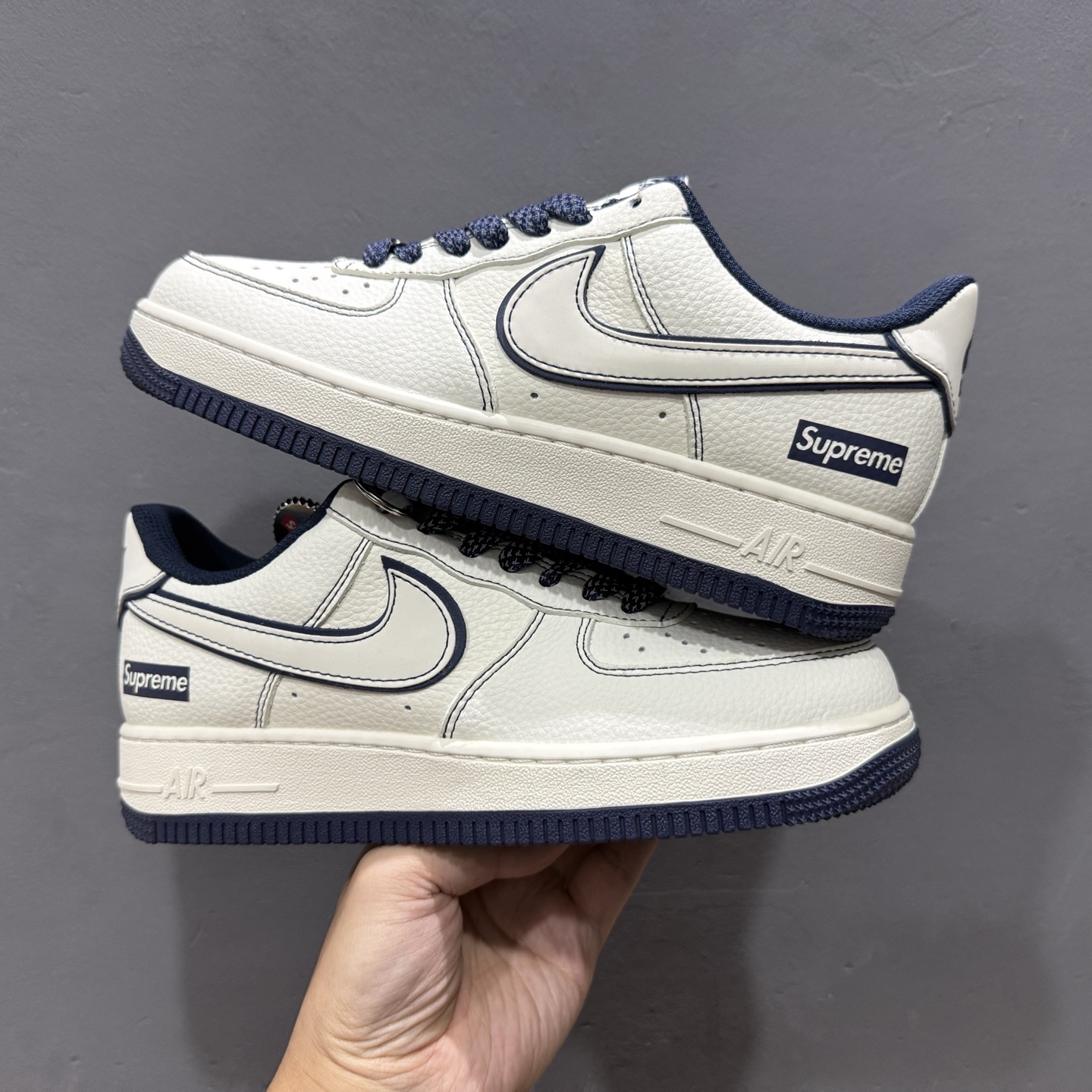 NIke Air Force 1 '07 Low “Supreme联名-米蓝兔八哥”空军一号 低帮 运动鞋 SM6668-113