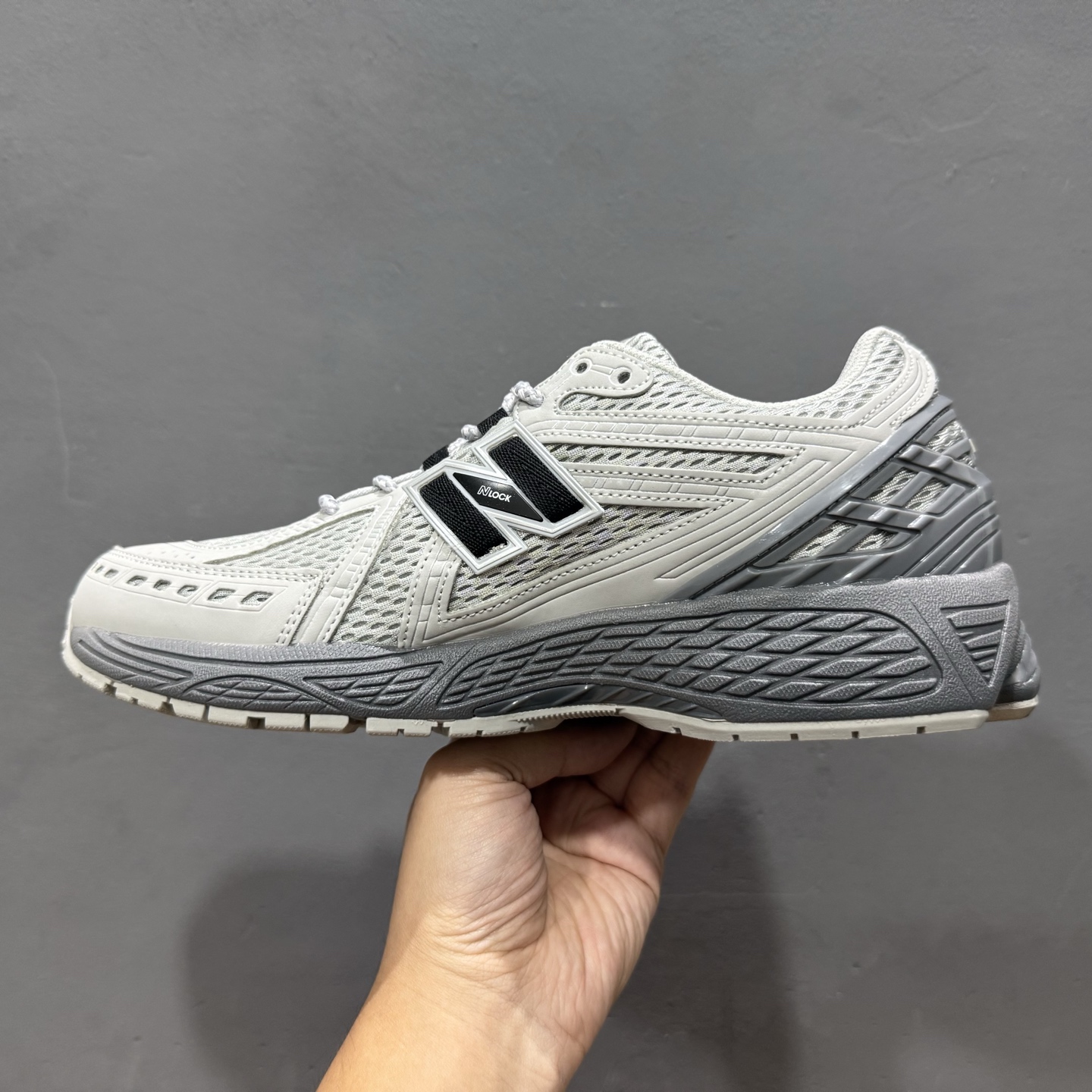 200 New Balance 1906系列复古老爹风休闲运动慢跑鞋 U1906ROA