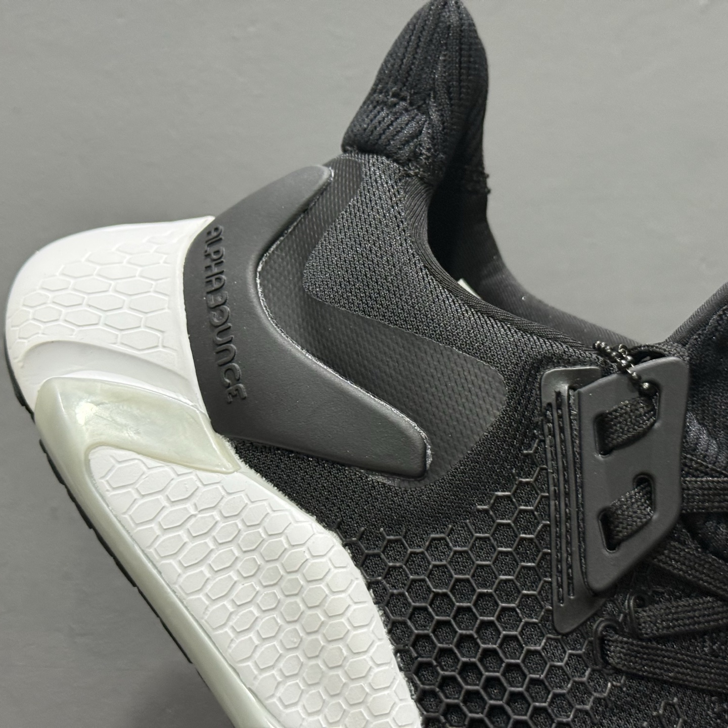 180 Adidas ALPHABOUNCE INSTINCT M 阿迪达斯 阿尔法跑鞋 EE4161-Chinese UA Cheap High Quatity Brand Clothes Bags handbags Sneakers wholesale wholesaler seller from China Factory suppliers Fashion Clothing Shoes best Quality Beautiful Price 180 Adidas ALPHABOUNCE INSTINCT M 阿迪达斯 阿尔法跑鞋 EE4161