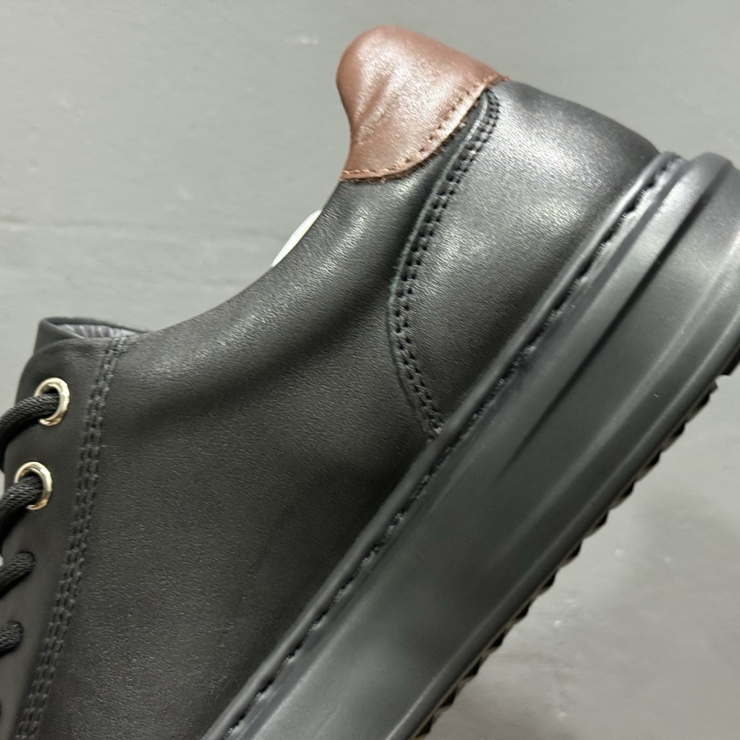 300 ECCO爱步休闲鞋子男鞋 透气防水百搭休闲板鞋 柔酷7号系列经典小白鞋