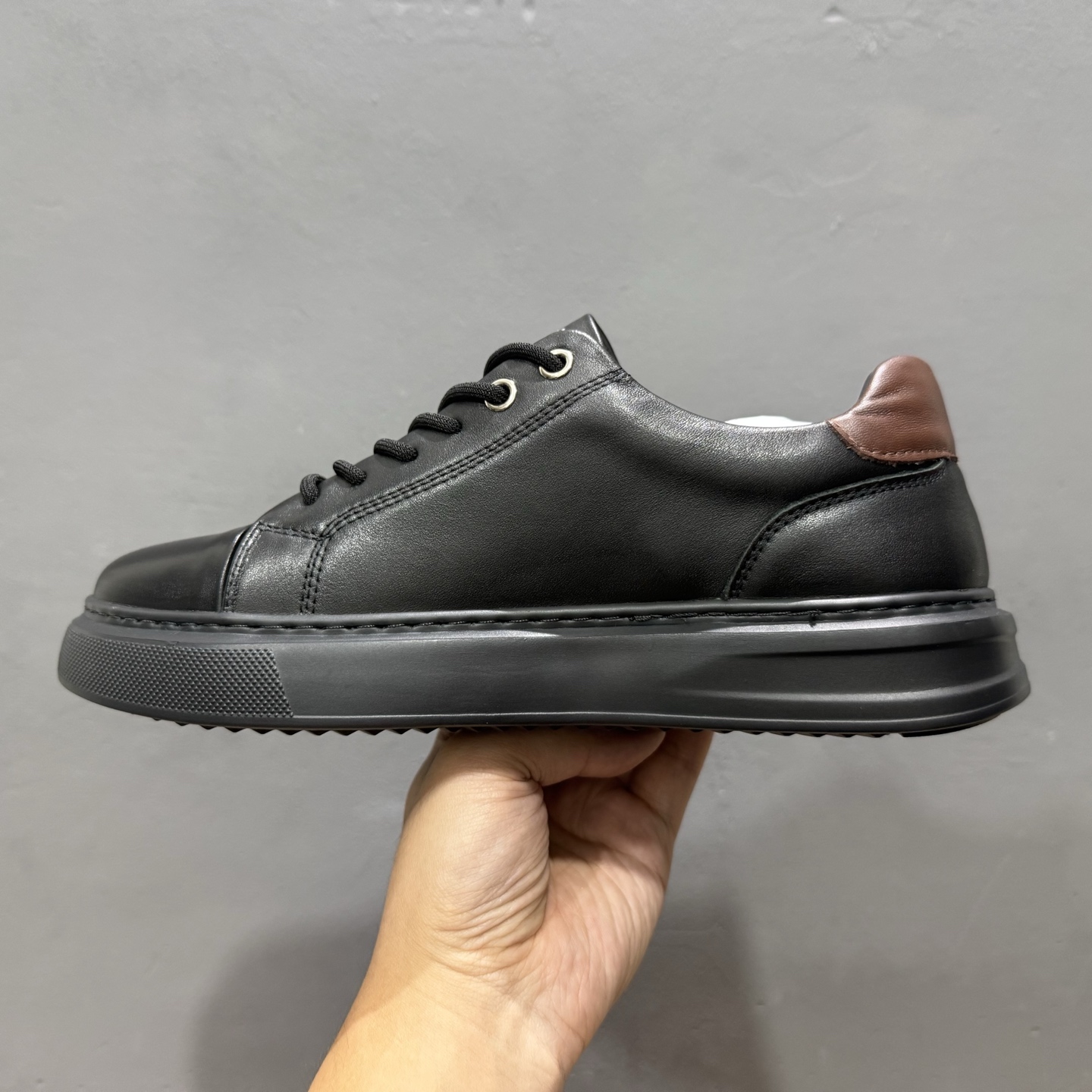 300 ECCO爱步休闲鞋子男鞋 透气防水百搭休闲板鞋 柔酷7号系列经典小白鞋