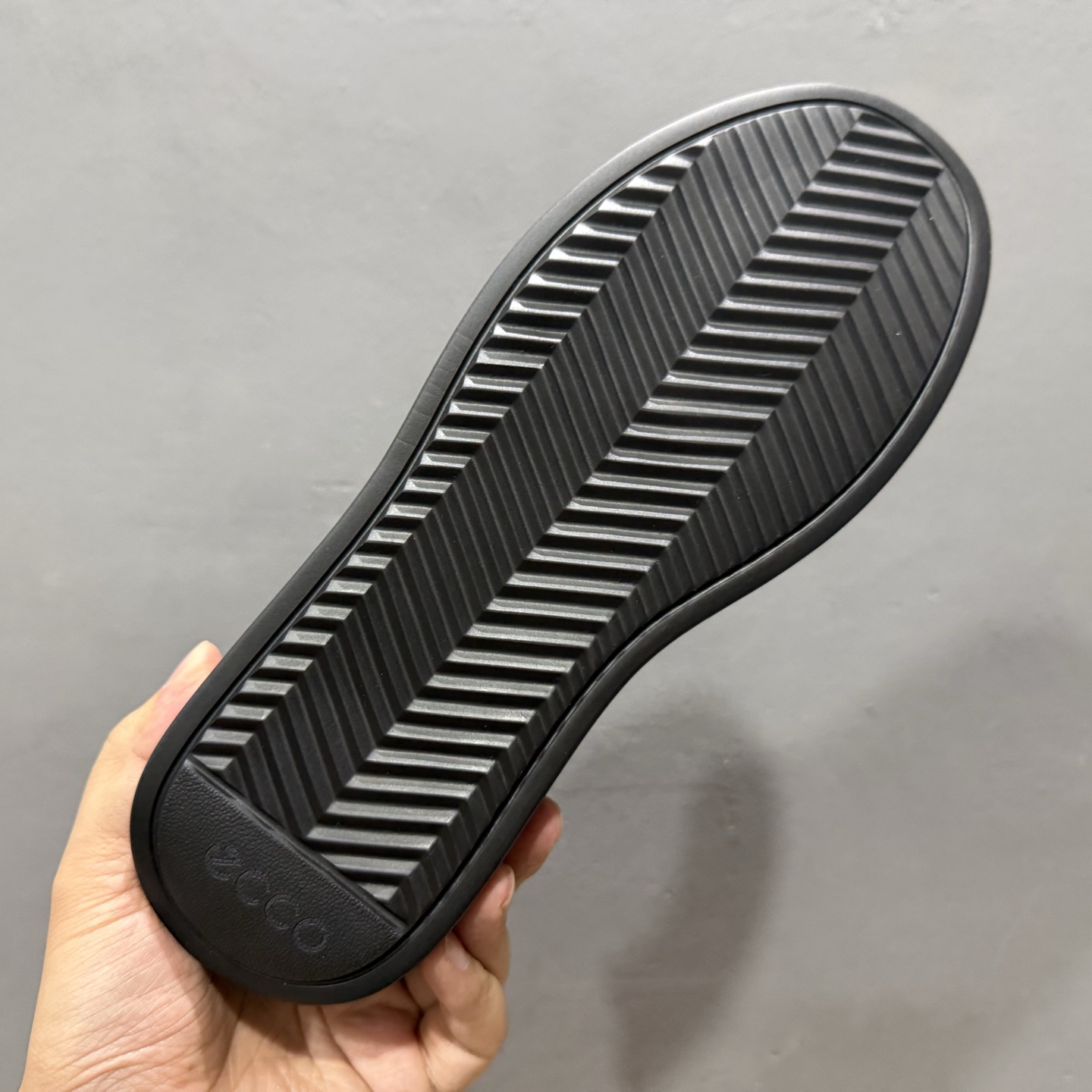 300 ECCO爱步休闲鞋子男鞋 透气防水百搭休闲板鞋 柔酷7号系列经典小白鞋