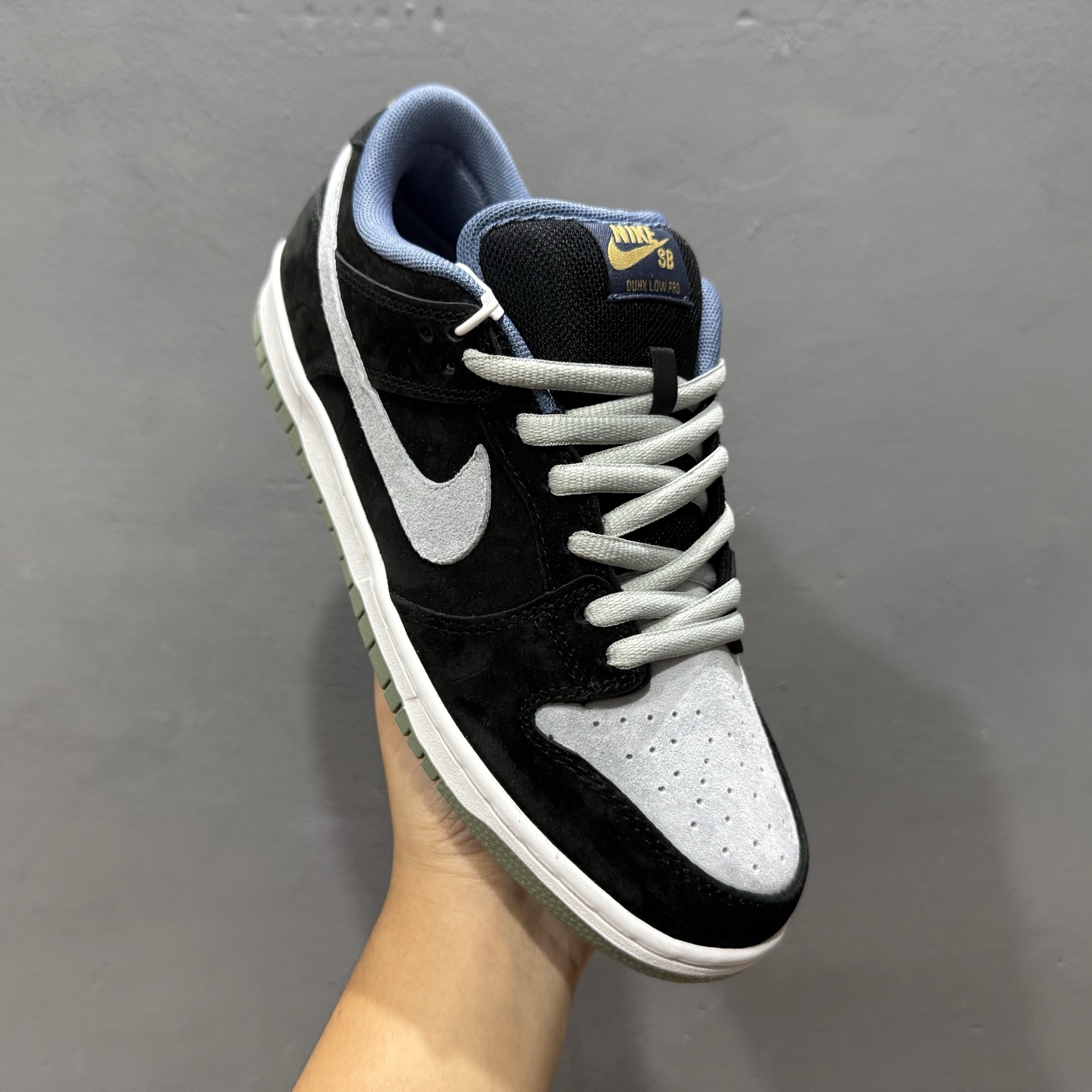 Nike Dunk SB ”Dust Noir” 星际探索 灰色 HF3063-002-Top High Quatity Cheap Sneakers Fashion Clothing Clothes Bags handbags Shoes of all Brand wholesale With The best Quality And Beautiful Price from China Factory Chinese suppliers wholesaler seller Nike Dunk SB ”Dust Noir” 星际探索 灰色 HF3063-002