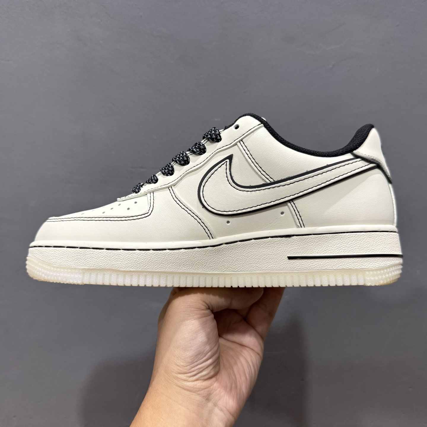 NIke Air Force 1 '07 Low 米黑兔八哥水晶底 SM6668-115