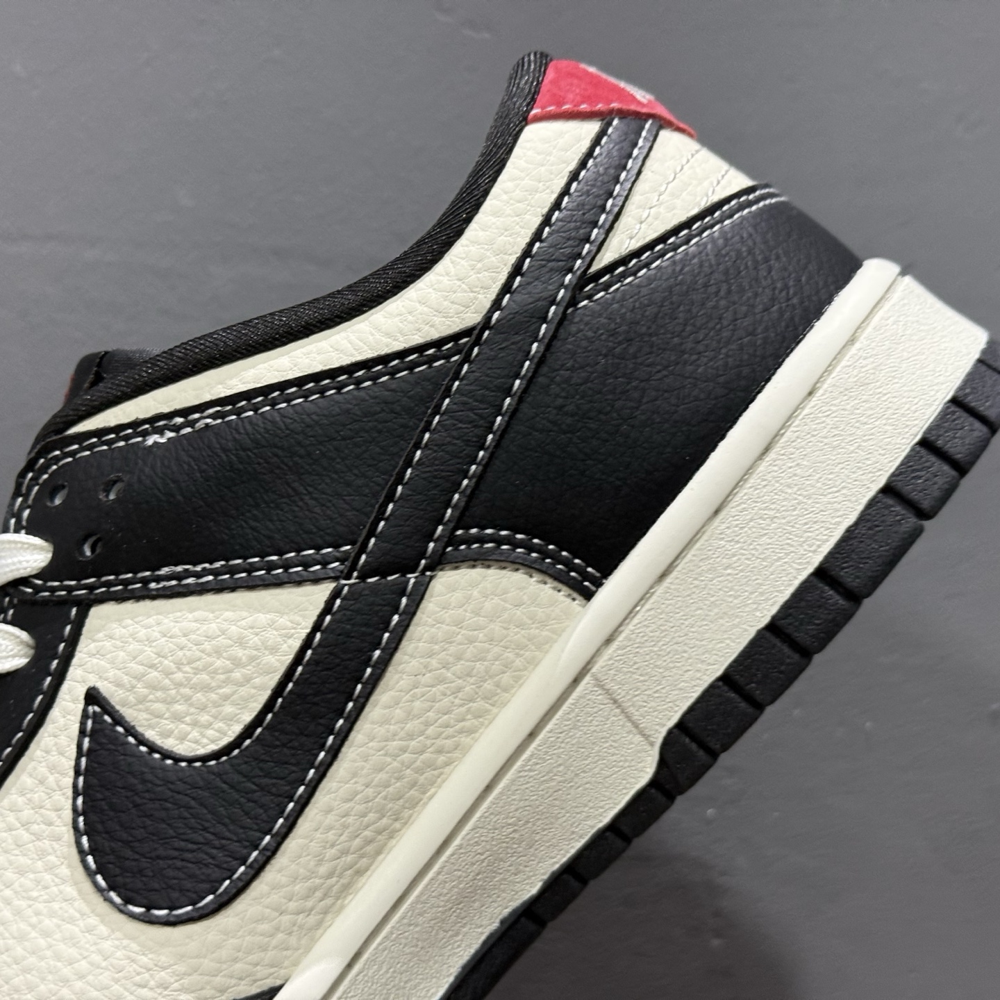 280 Balenciaga x Nike Dunk Low 米白黑红印花 DS6608-016