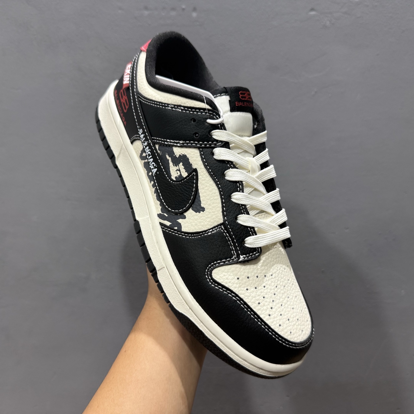 280 Balenciaga x Nike Dunk Low 米白黑红印花 DS6608-016