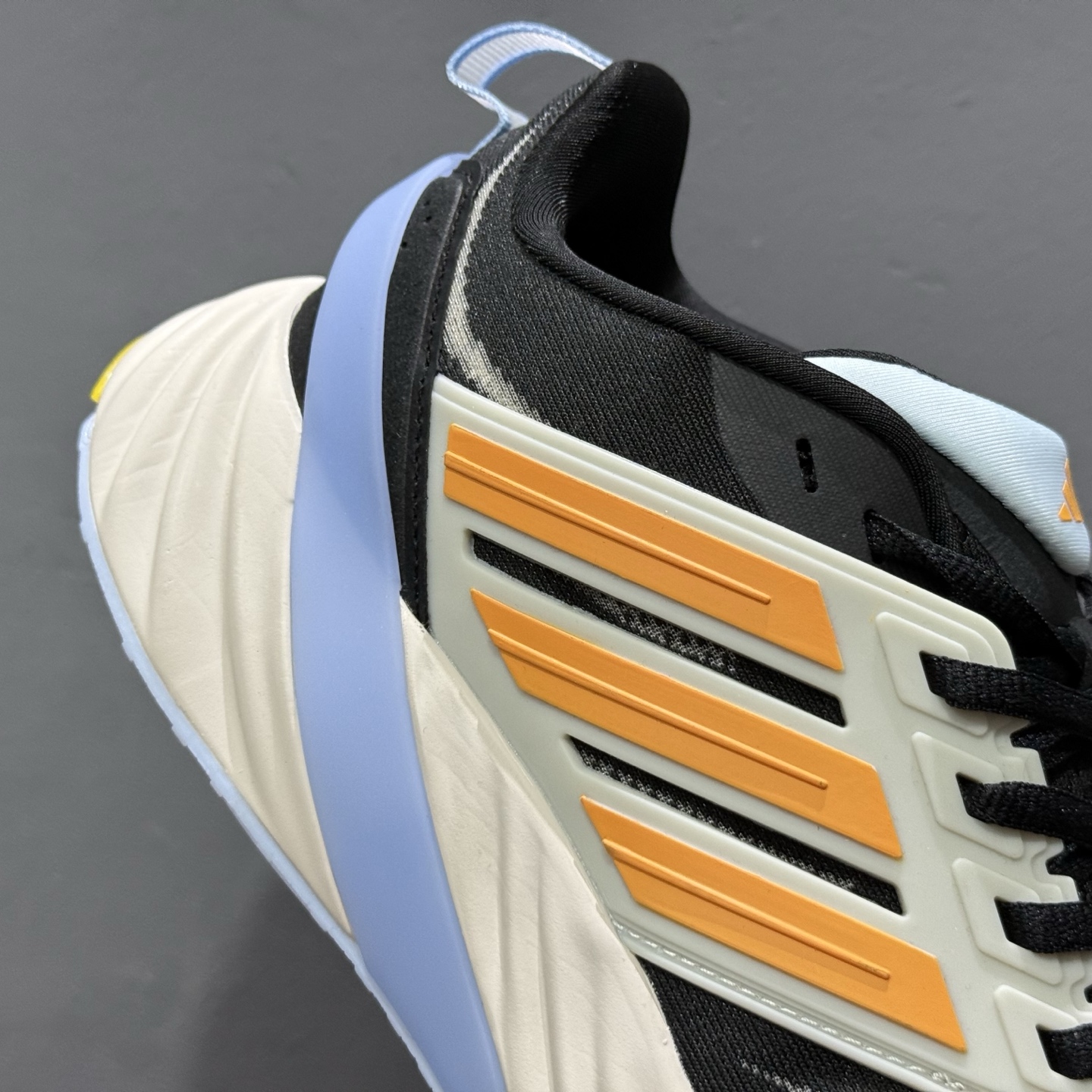 220 Adidas Adipure Glide系列 阿迪达斯 织物 耐磨透气 低帮 公路跑步鞋 JQ9450