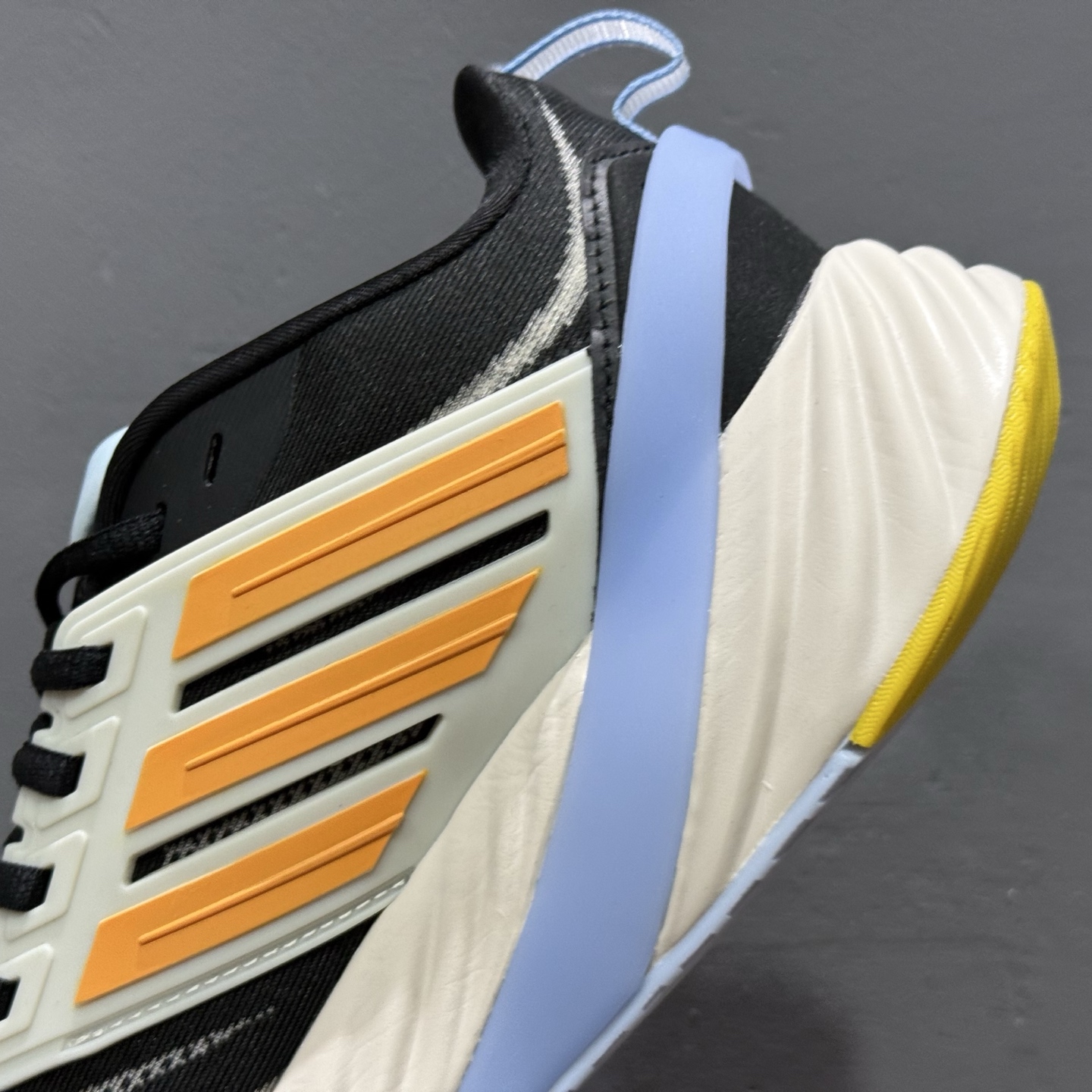 220 Adidas Adipure Glide系列 阿迪达斯 织物 耐磨透气 低帮 公路跑步鞋 JQ9450