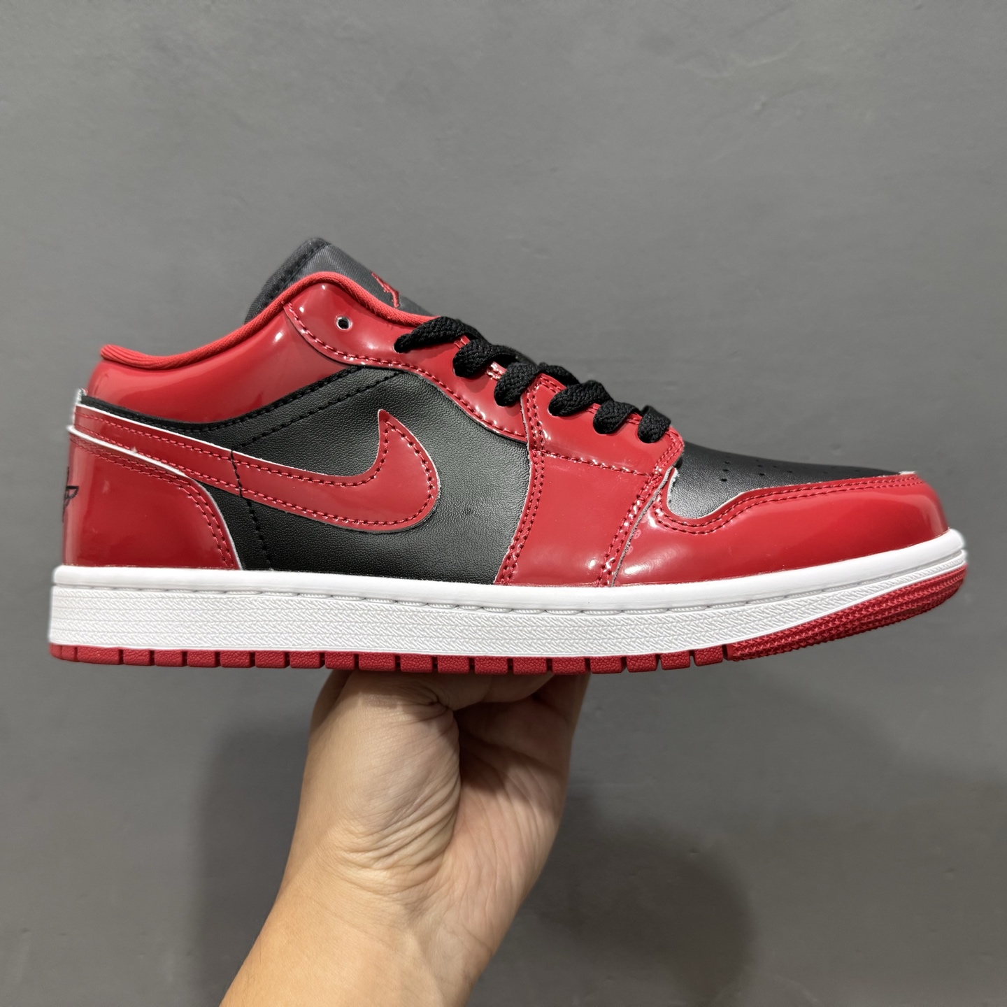 0 Air Jordan 1 Low AJ1 乔1漆皮黑红 低帮文化休闲板鞋 HV4089-006