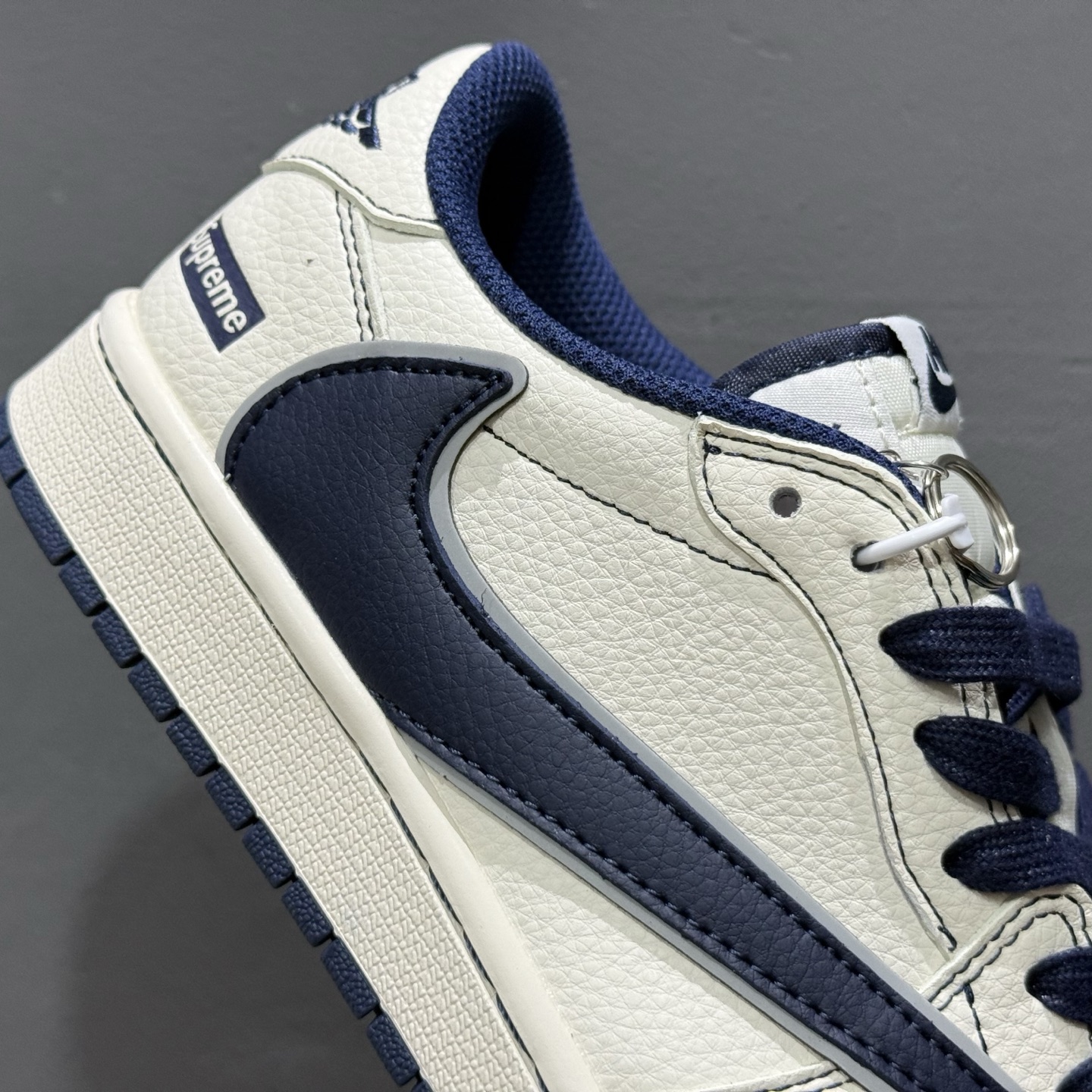 XC/Nike AIR JORDAN 1 LOW SP乔1倒钩联名款 低帮文化休闲板鞋 XX3168-217 XC/Nike AIR JORDAN 1 LOW SP乔1倒钩联名款 低帮文化休闲板鞋 XX3168-217