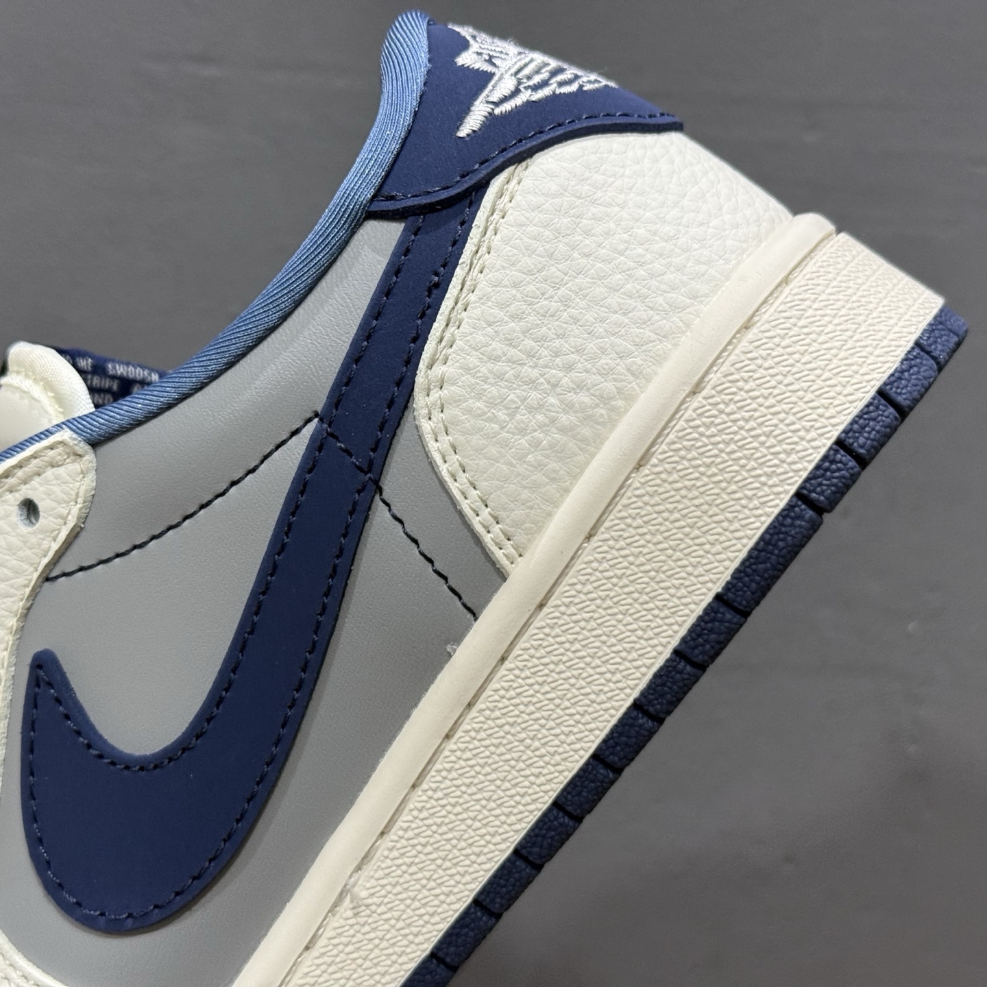 Travis Scott x Fragment Design x Air Jordan 1 Low SP AJ1 乔1联名 奶白灰蓝 低帮文化休闲板鞋 XD0798-309-Top High Quatity Cheap Sneakers Fashion Clothing Clothes Bags handbags Shoes of all Brand wholesale With The best Quality And Beautiful Price from China Factory Chinese suppliers wholesaler seller Travis Scott x Fragment Design x Air Jordan 1 Low SP AJ1 乔1联名 奶白灰蓝 低帮文化休闲板鞋 XD0798-309