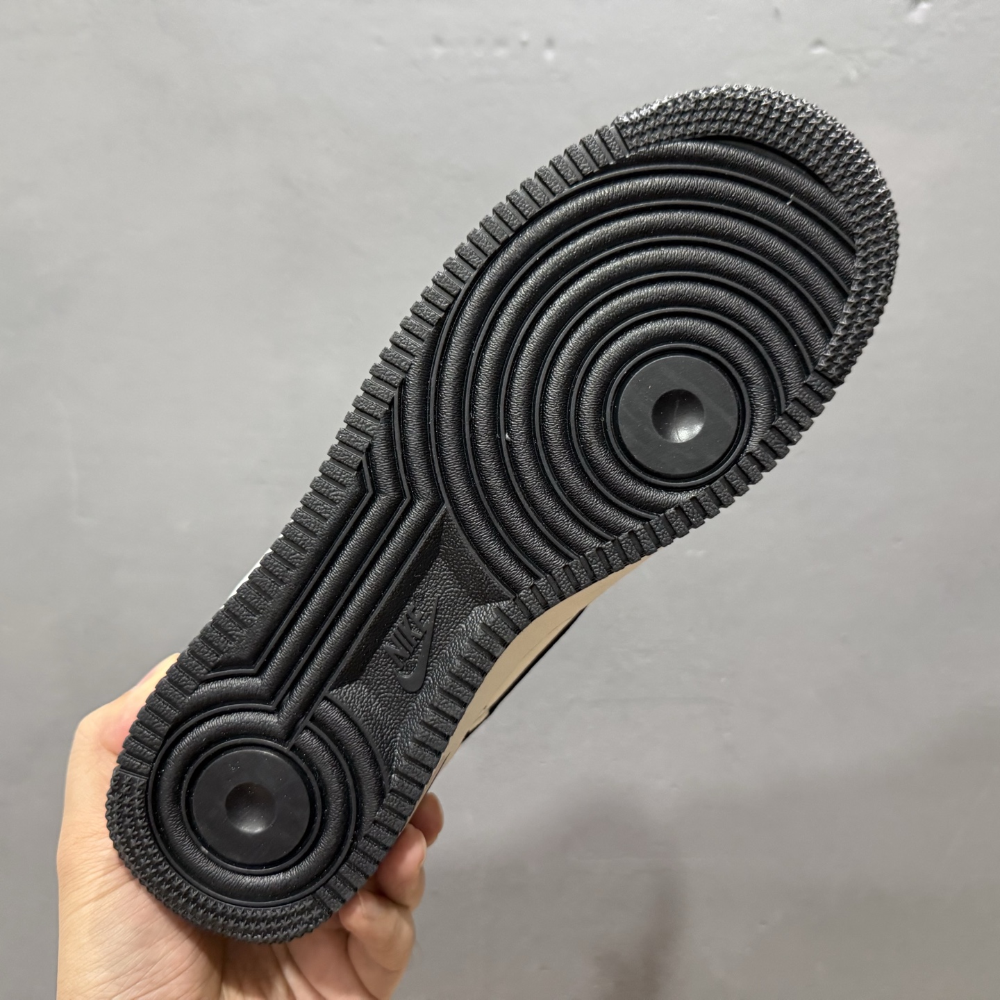 NIke Air Force 1 '07 Low NIKE--经典黑白 空军一号低帮 运动鞋 休闲鞋 NH0601-574