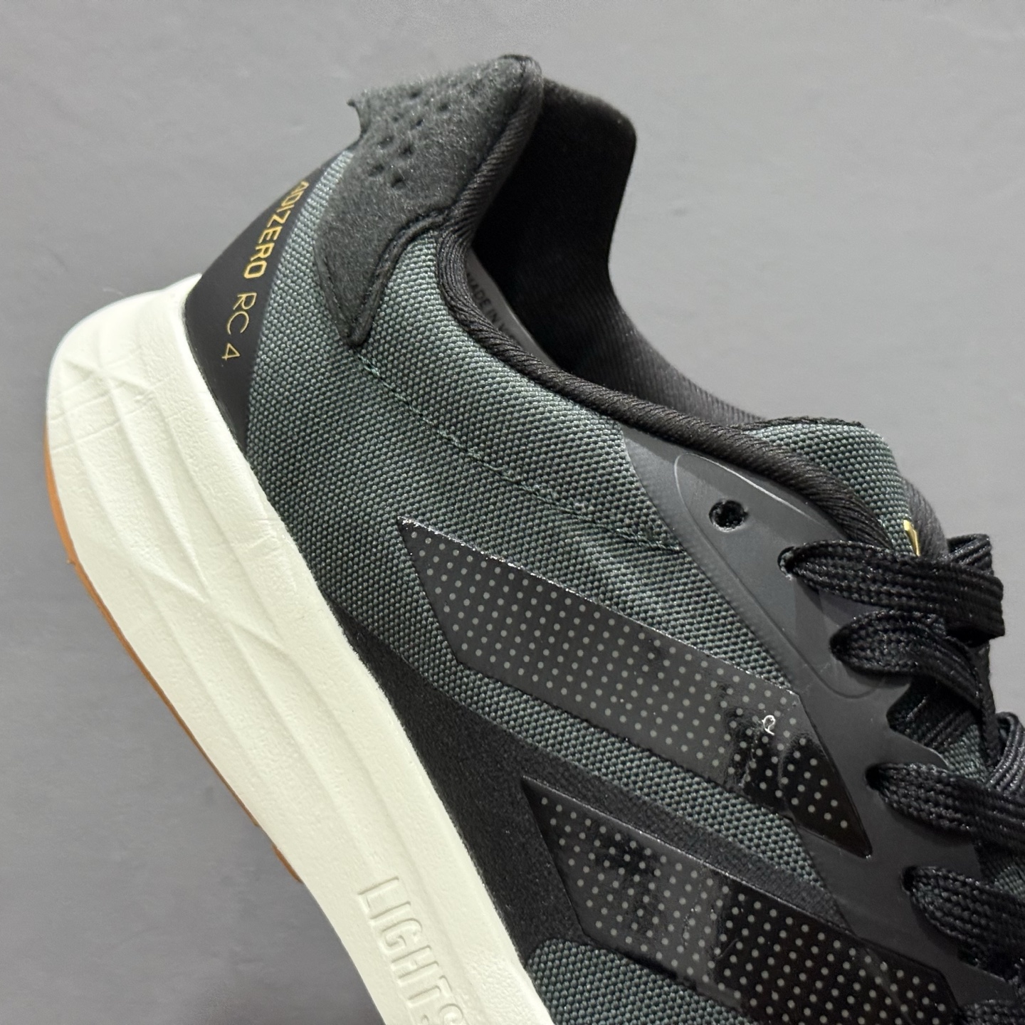 160 Adidas Adizero RC 4 M 休闲慢跑鞋 GX6689-132