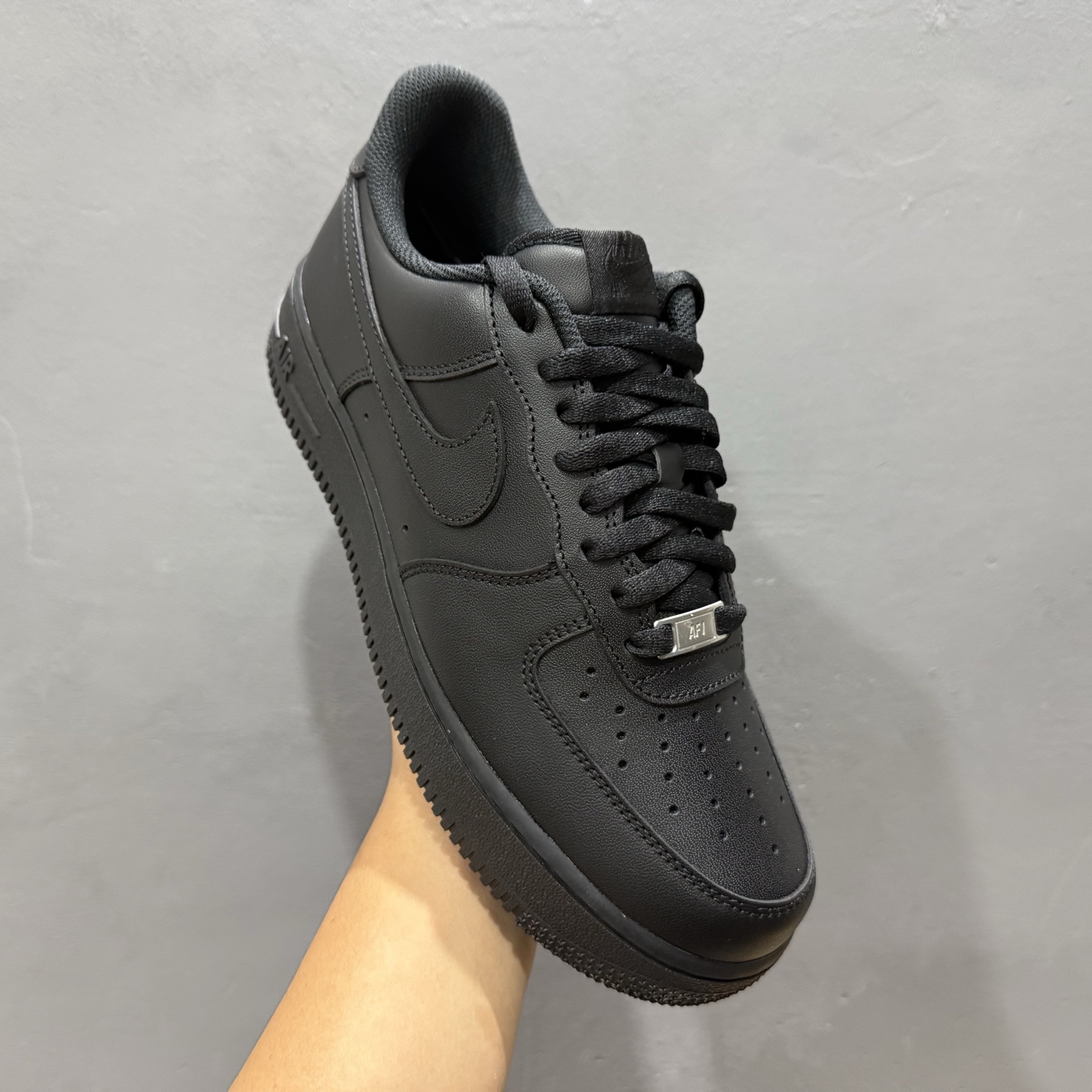 原厂皮 Nike Air Force 1 黑 CW2288-111