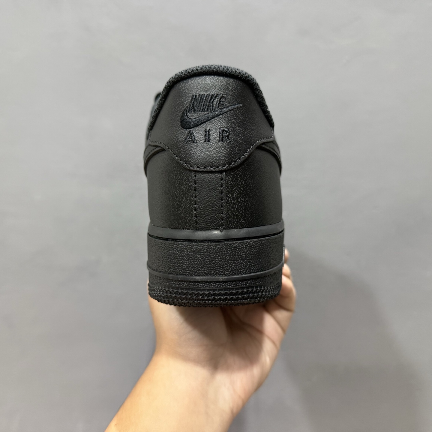 原厂皮 Nike Air Force 1 黑 CW2288-111