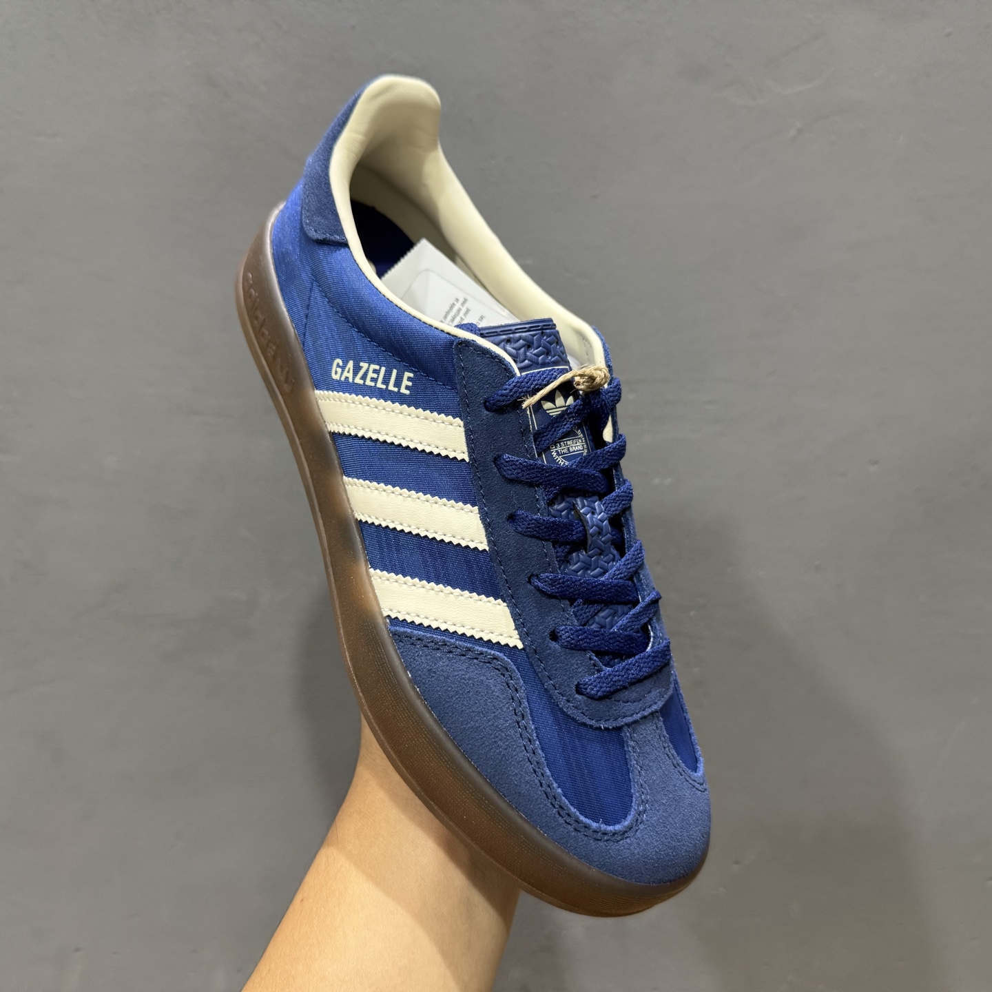 150 AD Originals Gazelle INdoor 三叶草休闲防滑耐磨低帮板鞋 JS1410-251-Chinese UA Cheap High Quatity Brand Clothes Bags handbags Sneakers wholesale wholesaler seller from China Factory suppliers Fashion Clothing Shoes best Quality Beautiful Price 150 AD Originals Gazelle INdoor 三叶草休闲防滑耐磨低帮板鞋 JS1410-251