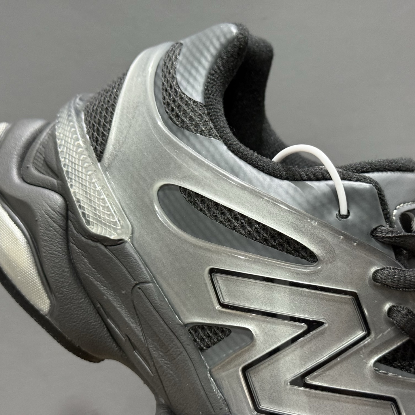 ￥240 New Balance NB9060 联名款 复古休闲运动慢跑鞋 U9060ISA