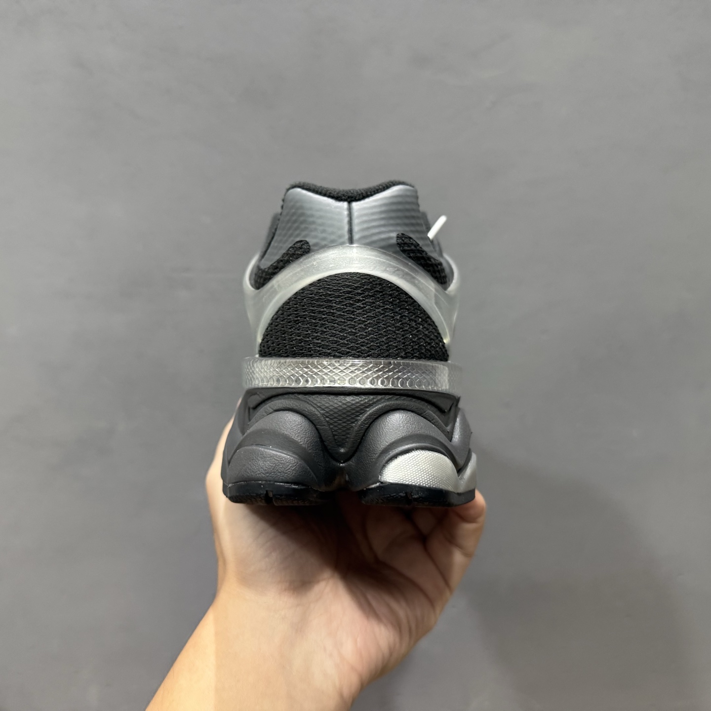 ￥240 New Balance NB9060 联名款 复古休闲运动慢跑鞋 U9060ISA