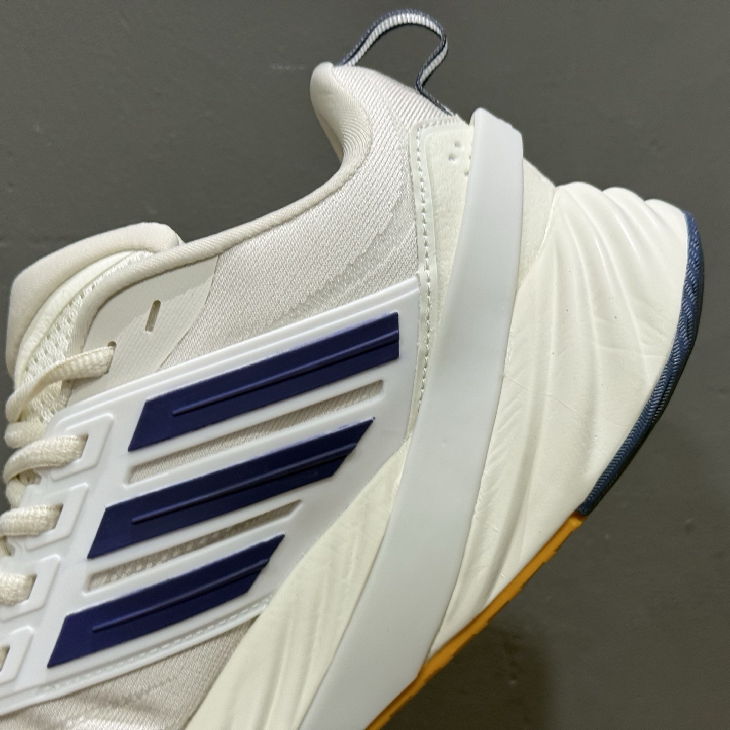 220 Adidas Adipure Glide系列 阿迪达斯 织物 耐磨透气 低帮 公路跑步鞋 KJ6015