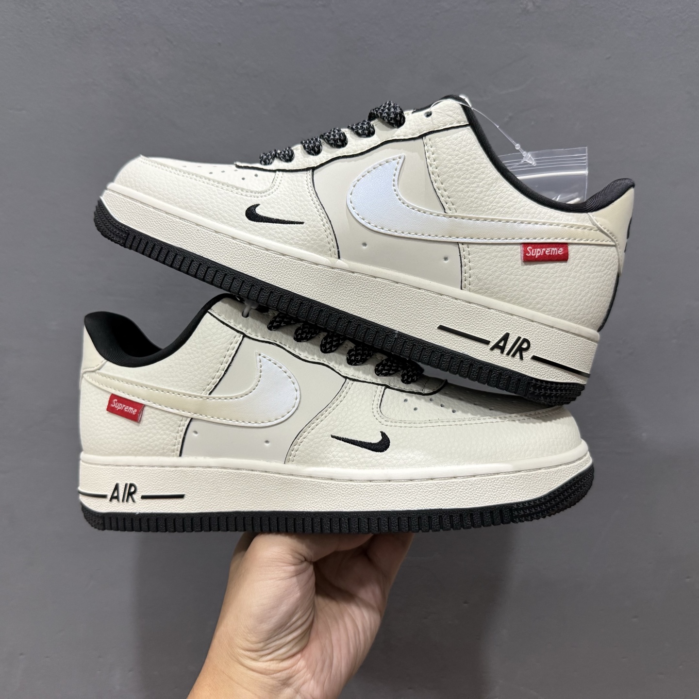 Nike Air Force 1'07 Low Supreme联名 米黑边 空军一号低帮休闲板鞋 XX3168-220