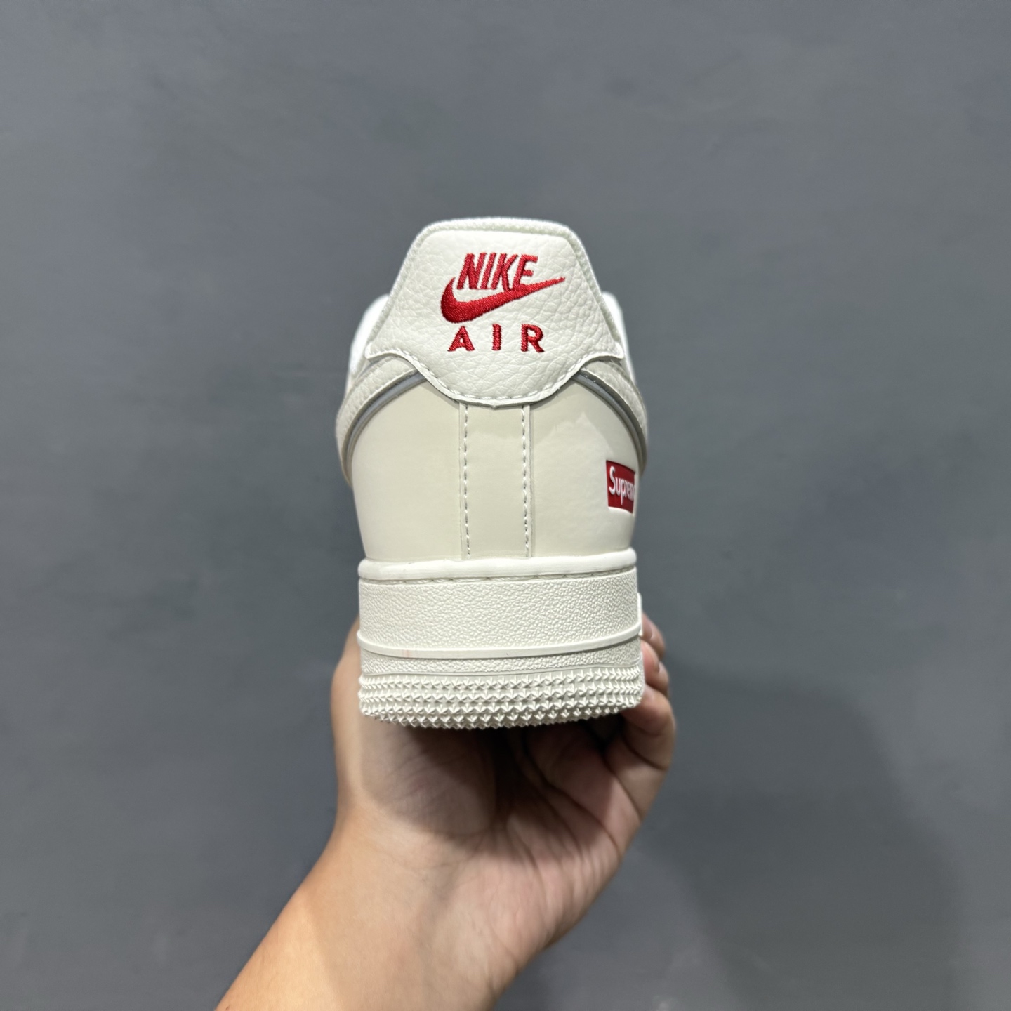 NIke Air Force 1 '07 Low “Supreme联名——米白小红勾”空军一号 低帮 CS5288-052