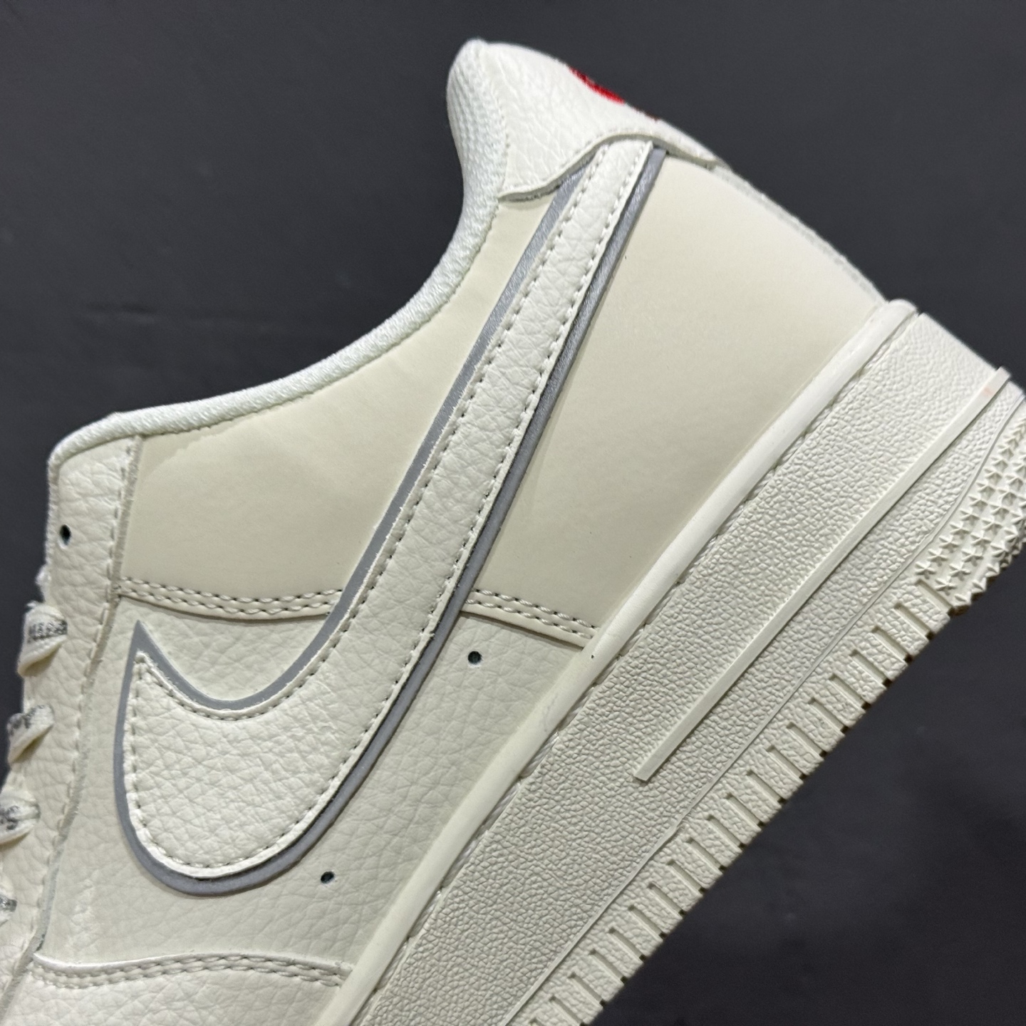 NIke Air Force 1 '07 Low “Supreme联名——米白小红勾”空军一号 低帮 CS5288-052