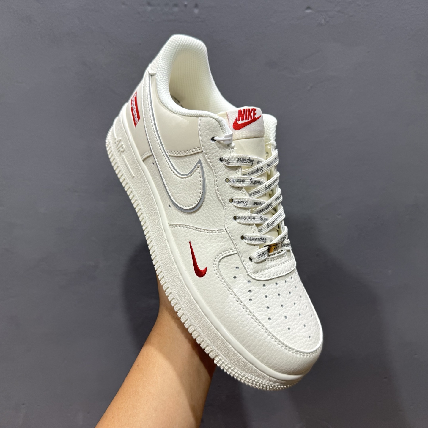 NIke Air Force 1 '07 Low “Supreme联名——米白小红勾”空军一号 低帮 CS5288-052