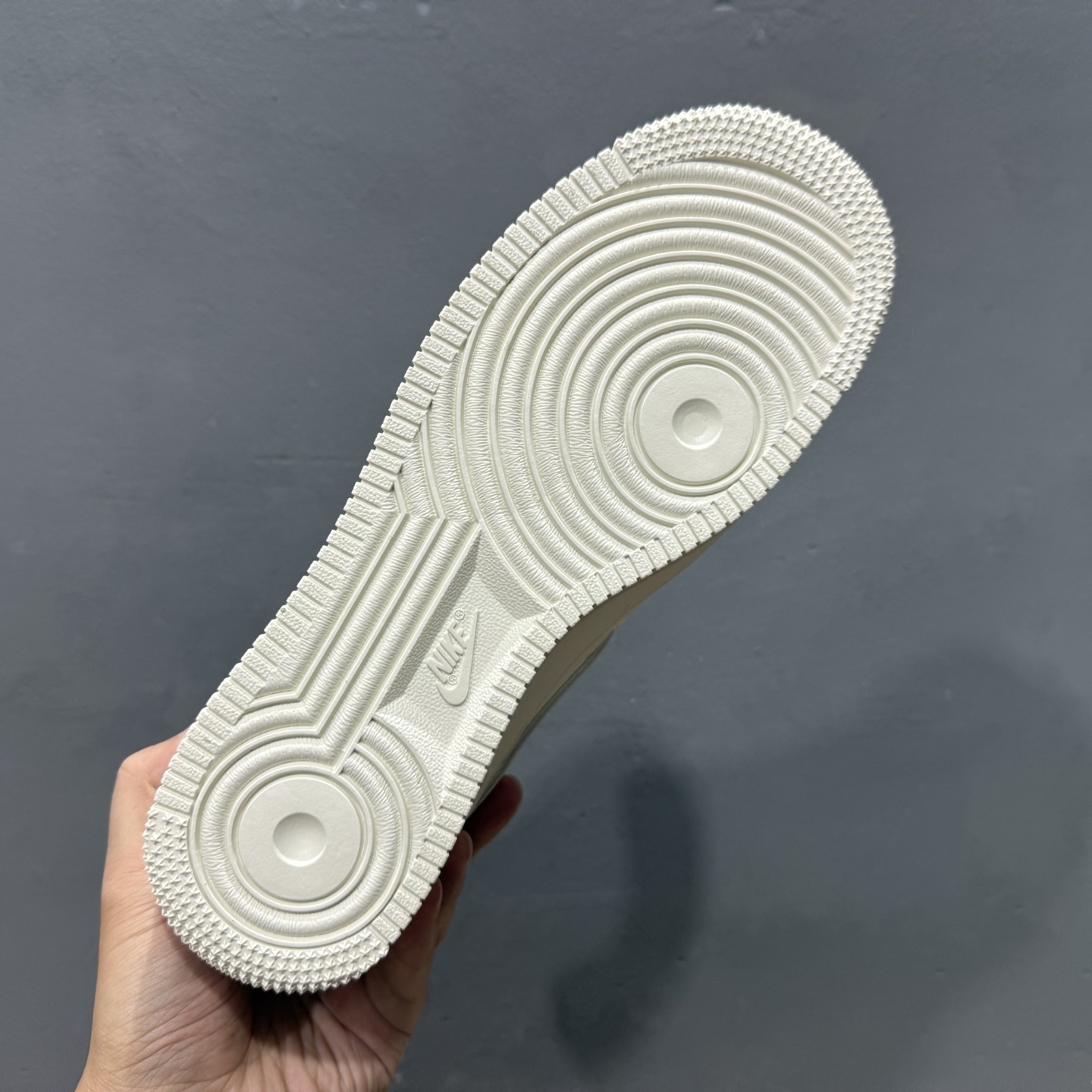 NIke Air Force 1 '07 Low “Supreme联名——米白小红勾”空军一号 低帮 CS5288-052