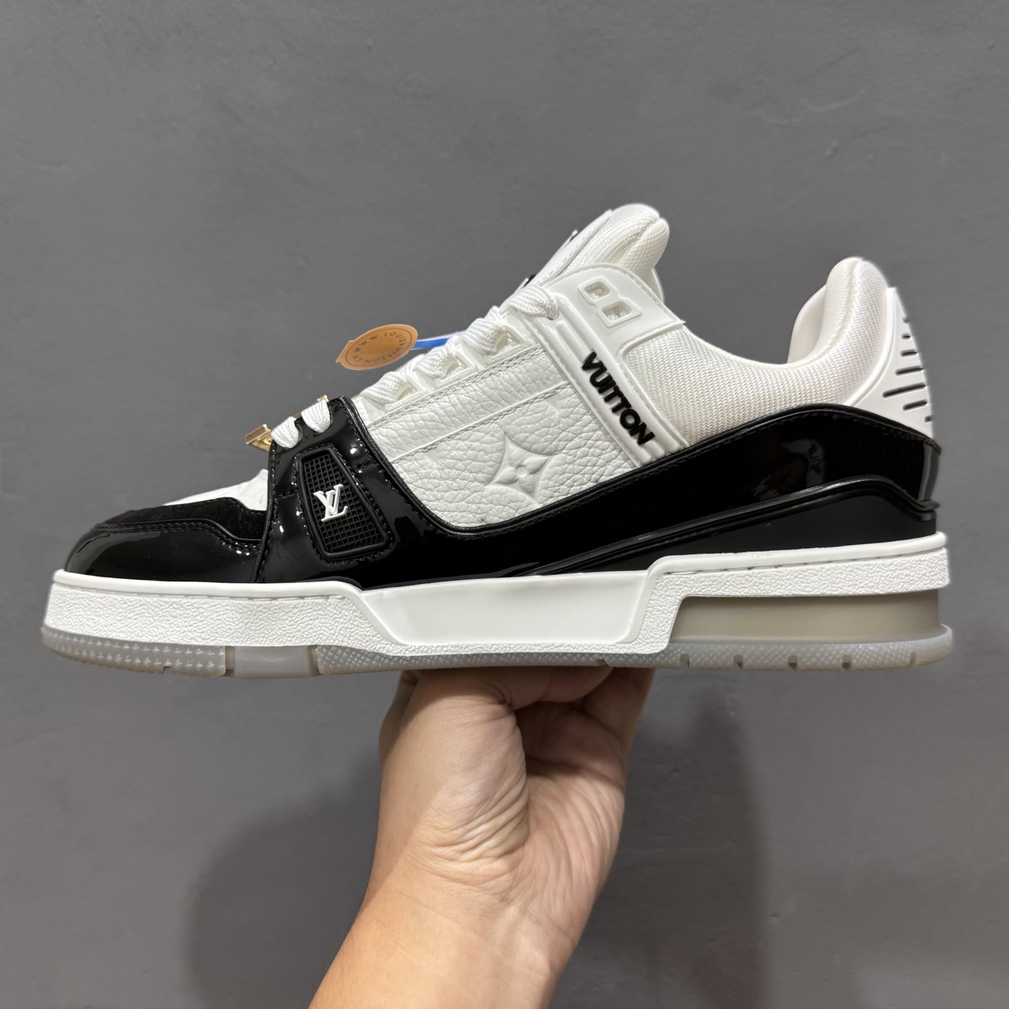 600 黑 LOUIS VUITTON Trainer LV 路易威登 独家全新升级最新包装，海淘代购同渠道品质