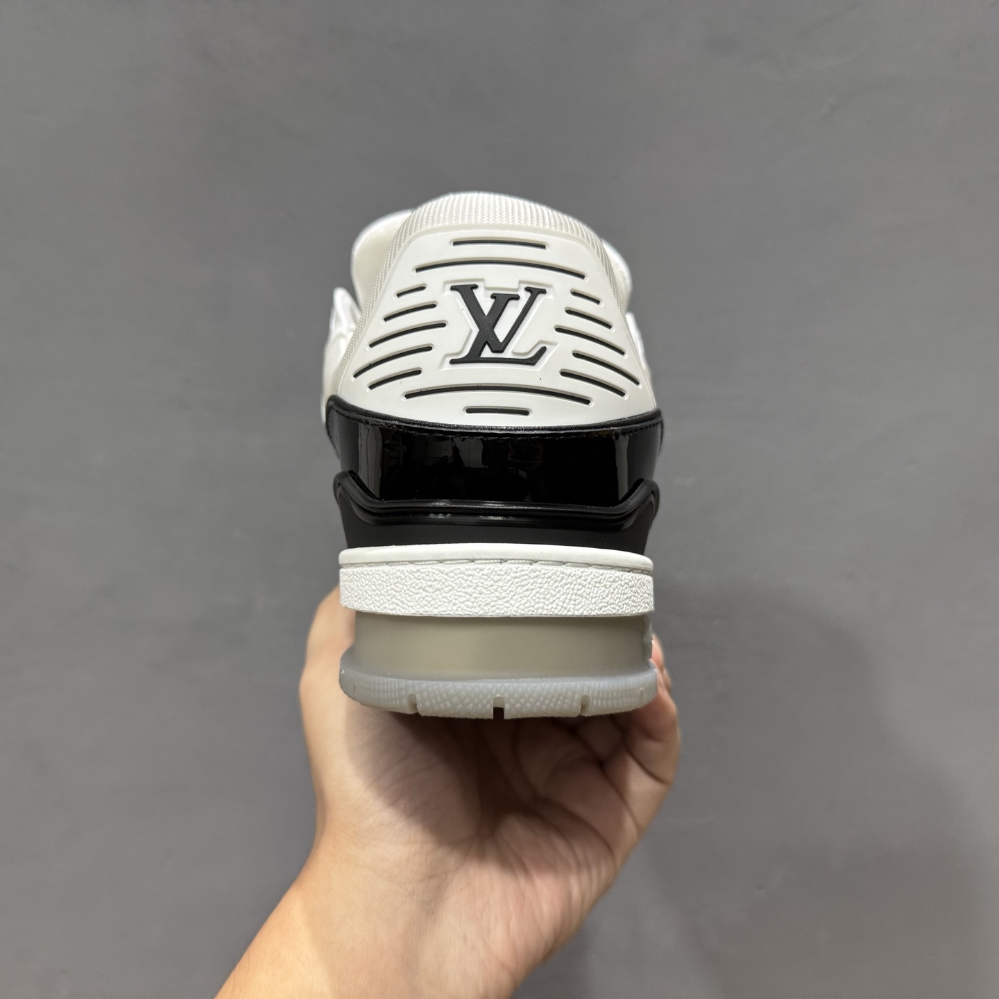 600 黑 LOUIS VUITTON Trainer LV 路易威登 独家全新升级最新包装，海淘代购同渠道品质