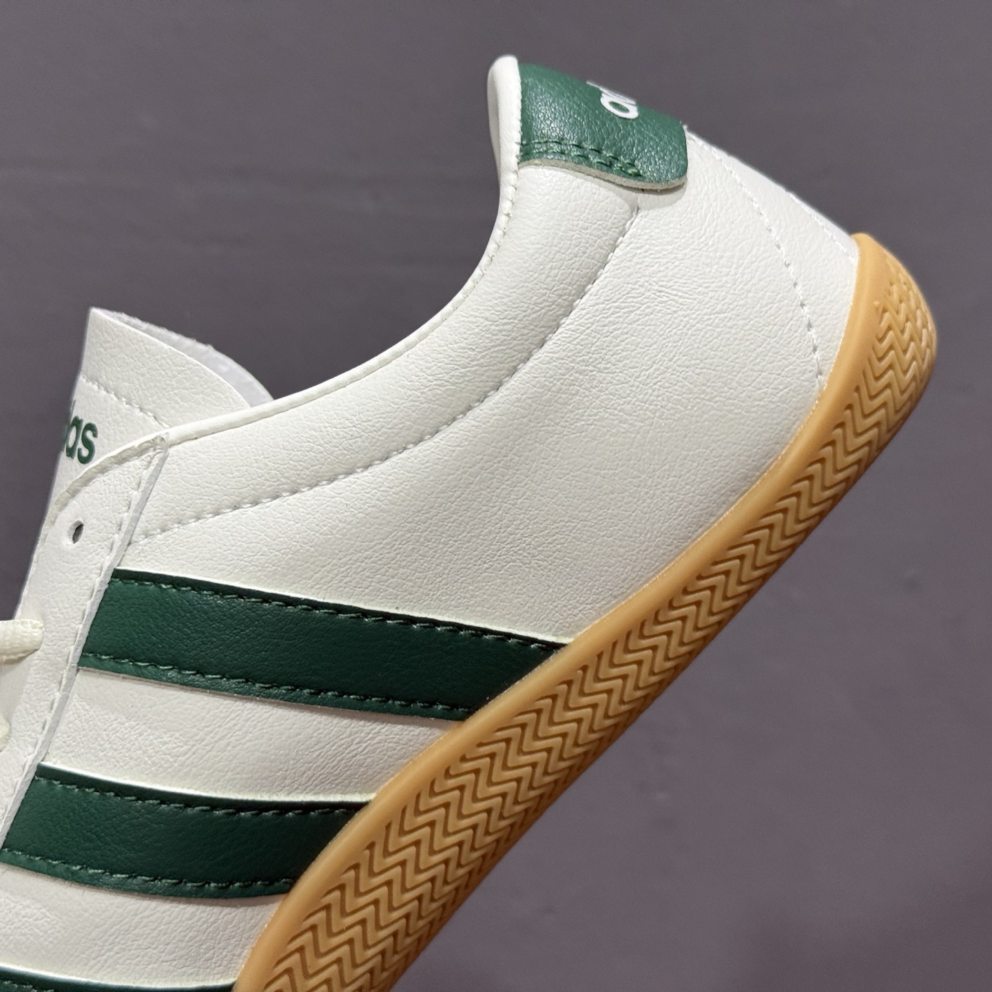 150 adidad GRAND COURT LO 网球运动休闲板鞋 JQ9690-251